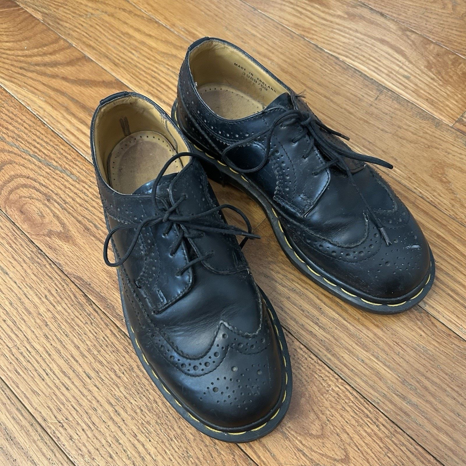 Dr. Martens 3989 Brogue Black Leather Oxford Wingtip Shoes Womens Size 4 Size US 4 / IT 34 - 2 Thumbnail