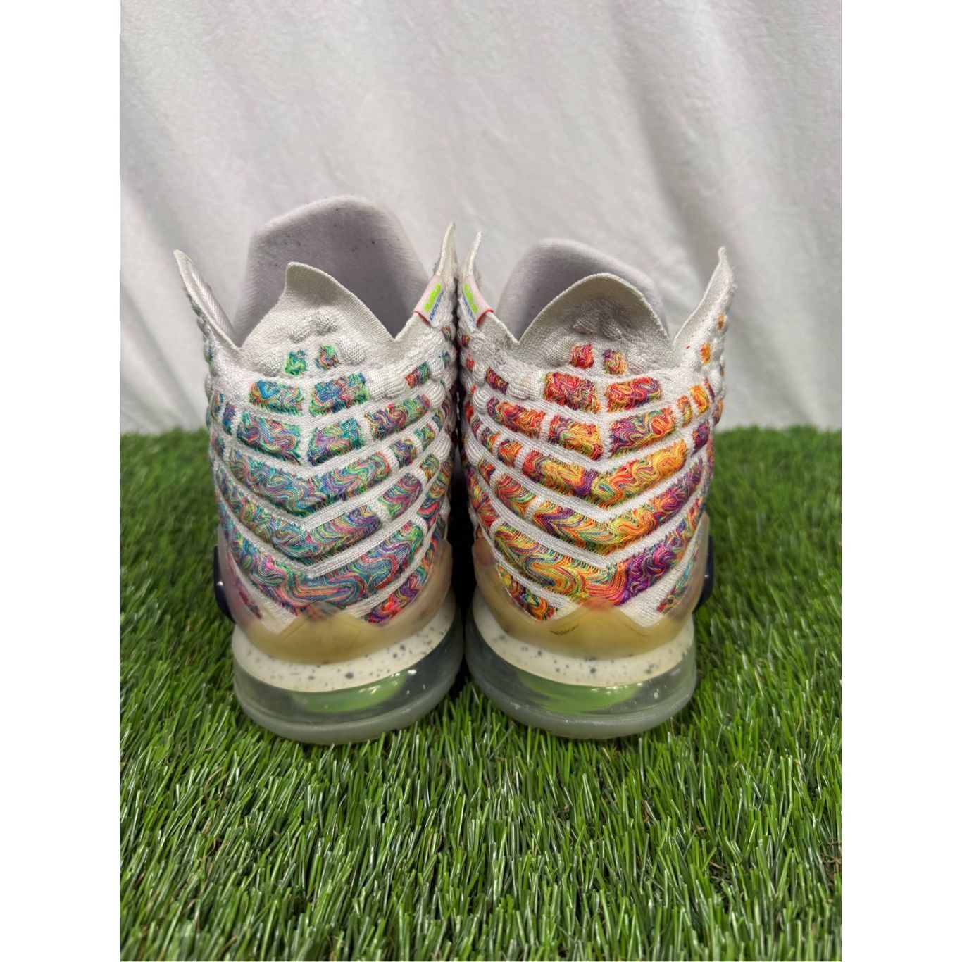 Nike Size 8.5 - Nike LeBron 17 Air Command Force White Basketball Size US 8.5 / EU 41-42 - 3 Thumbnail