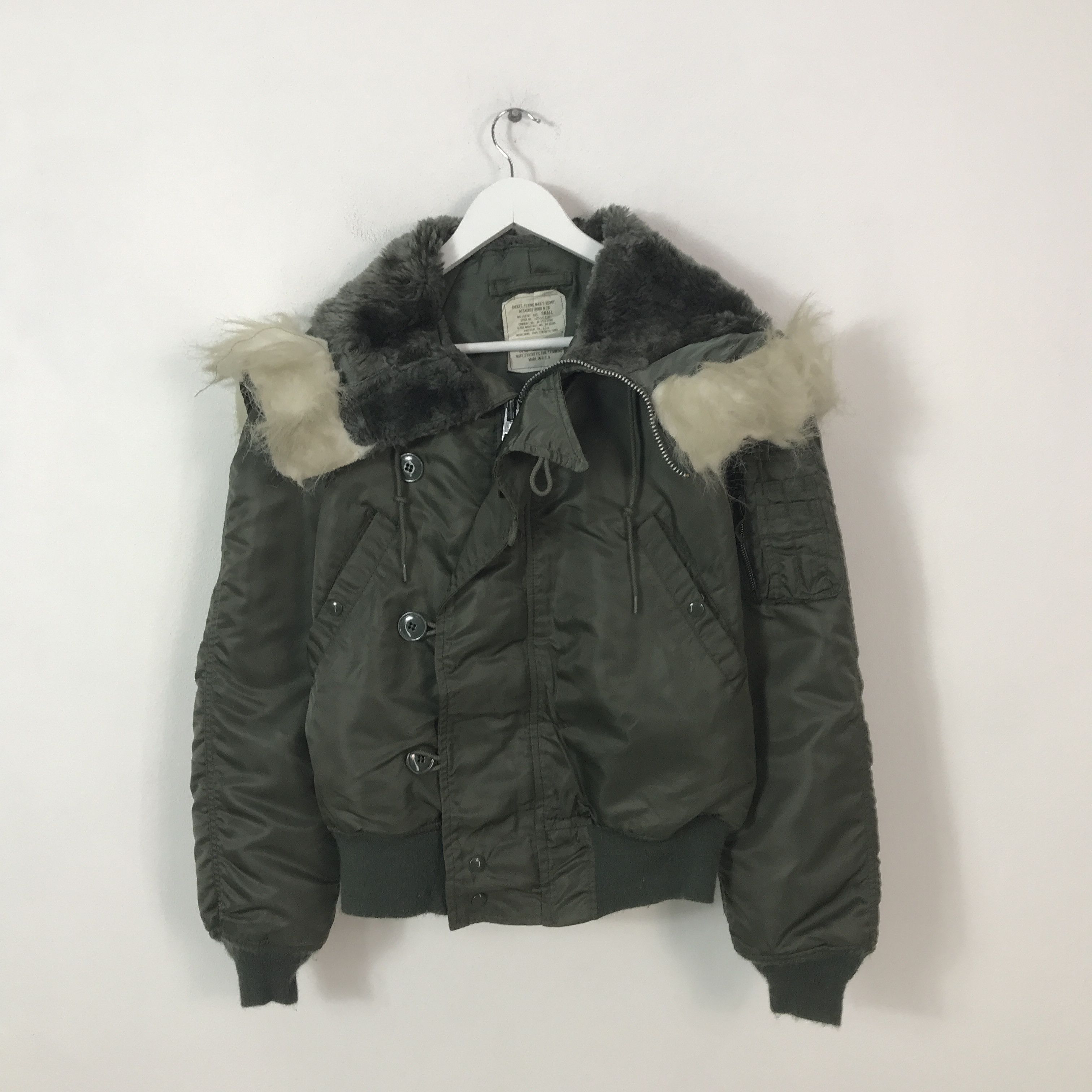 Alpha Industries vintage Alpha Industries bomber fur military jacket K63B13 Size US S / EU 44-46 / 1 - 1 Thumbnail