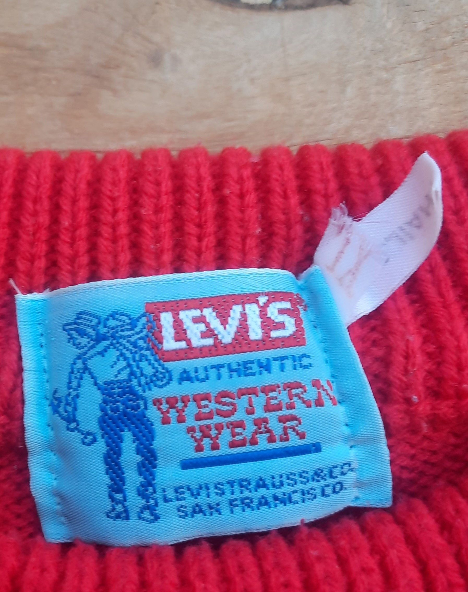 Levi's Vintage Clothing Rare Levi’s 501 Logo Red Knit Sweater Pullover Y2K Size US XL / EU 56 / 4 - 3 Thumbnail