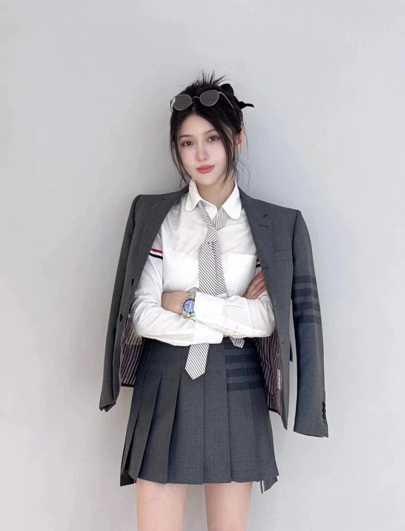 Thom Browne Thom Browne Rare white double-sleeved shirt 2503-Nextarrow Size US XS / EU 42 / 0 - 7 Thumbnail