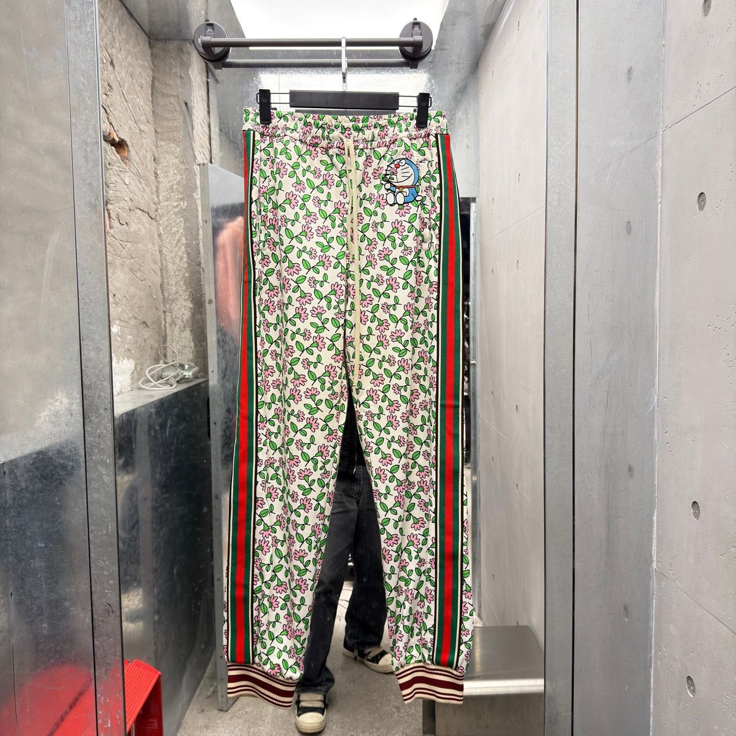 Gucci Gucci Collab Limited Red Sweatpants S Men Size US 30 / EU 46 - 1 Thumbnail