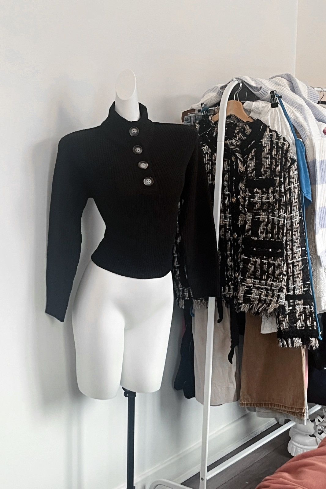 Other Black high necked French short sweater, soft core sweater Size S / US 4 / IT 40 - 1 Preview
