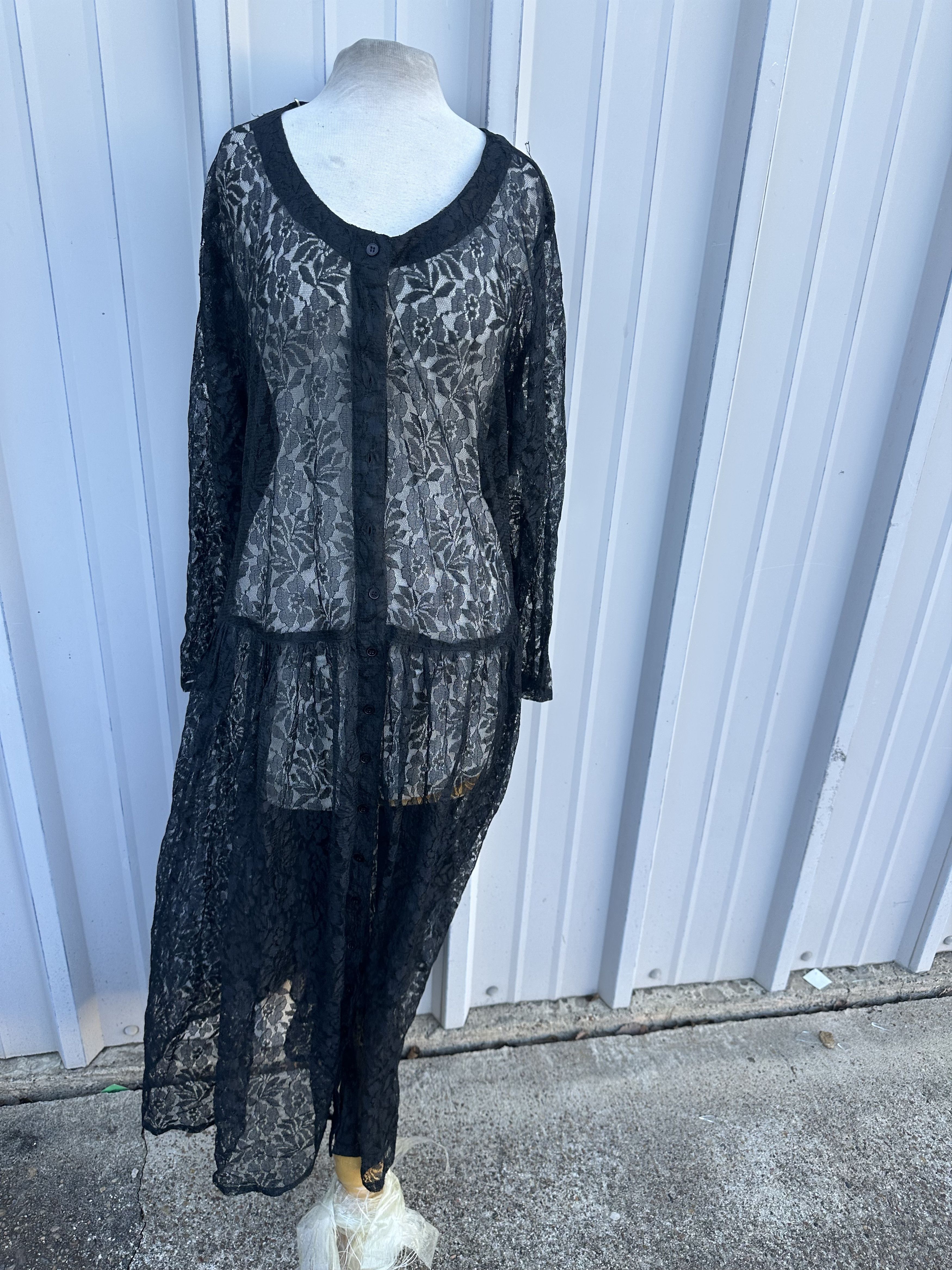 Other vintage lace dress 1x Size XL / US 12-14 / IT 48-50 - 1 Thumbnail
