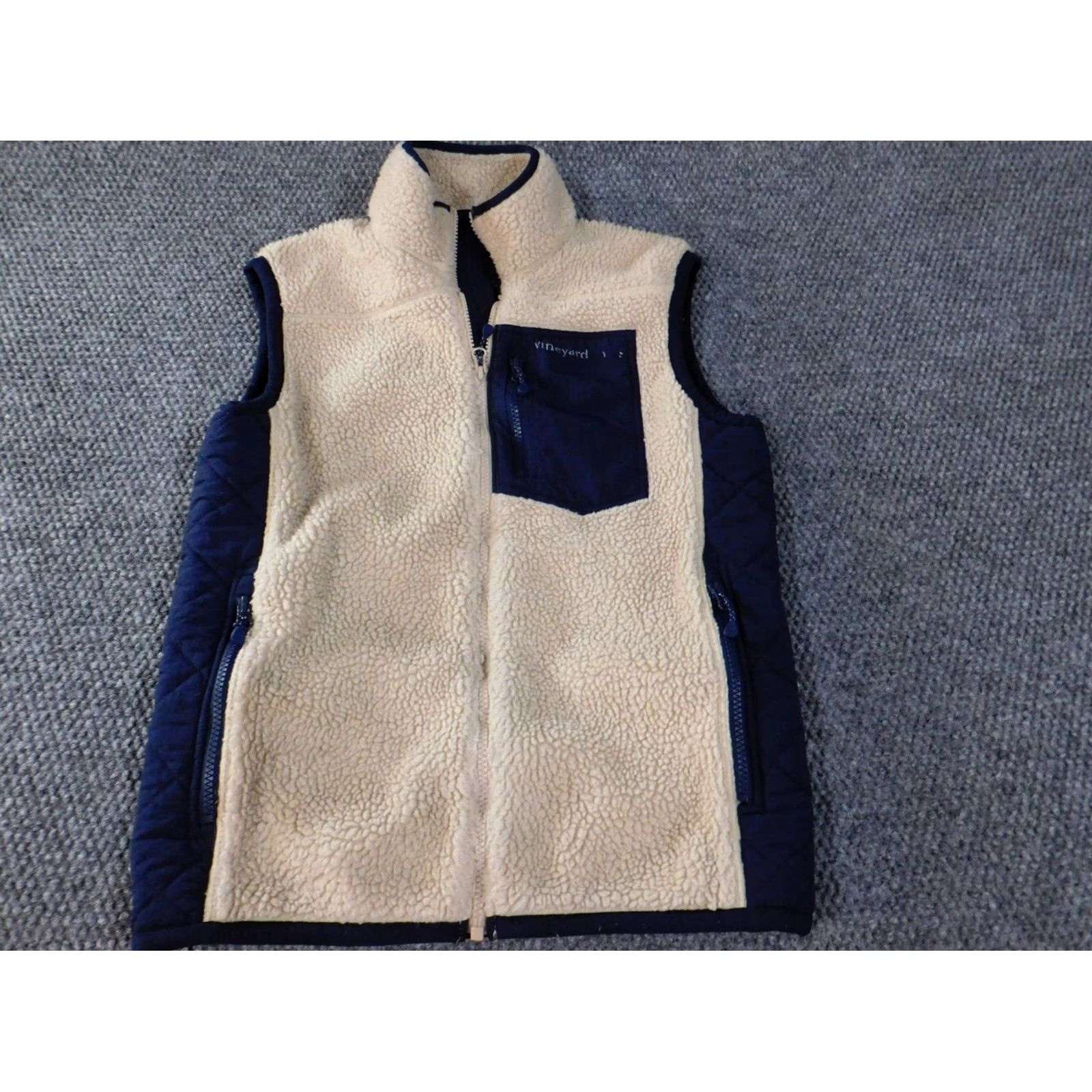 Vineyard Vines Vineyard Vines Vest Women XS Beige Fleece Zip Outdoors Whale Pockets Zip Vest Casual Outdoor VSxs Beige Womens XS Fleece Jacket Vest Size XS / US 0-2 / IT 36-38 - 3 Thumbnail