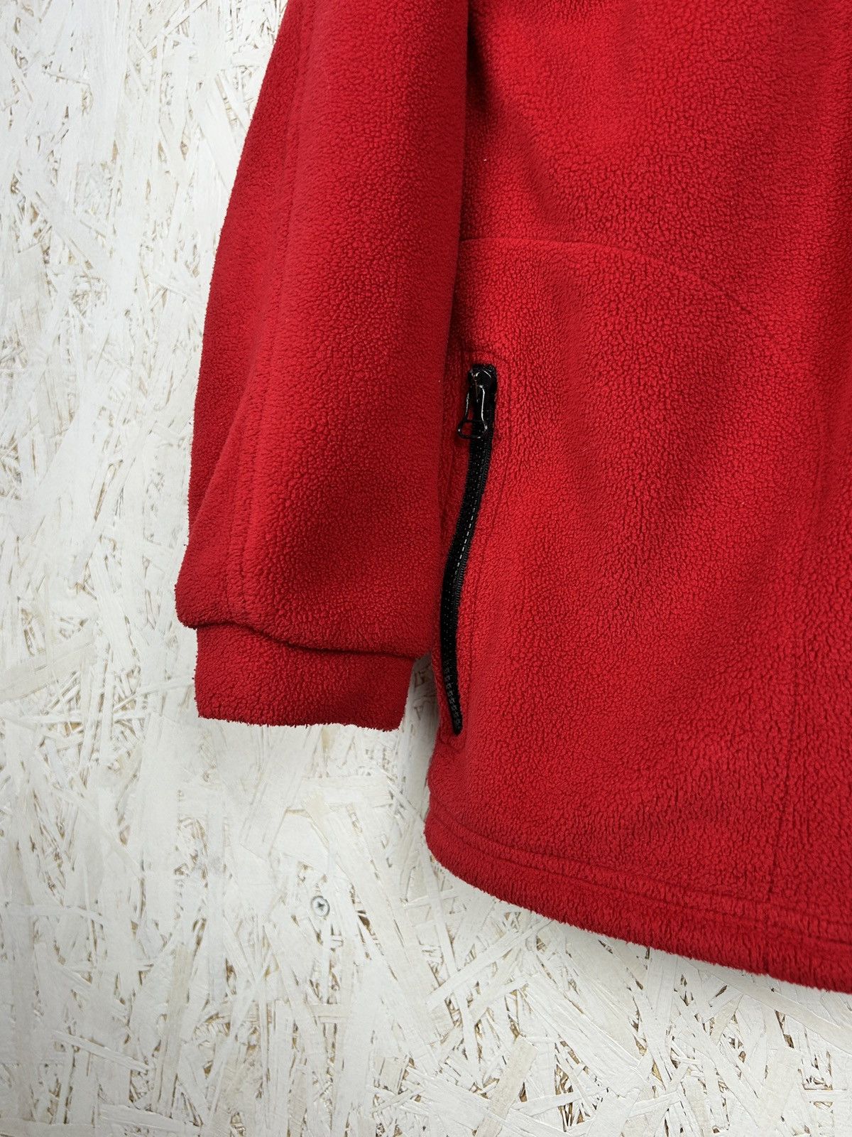 Fubu 00s Vintage Fubu Collection 05 Fleece Jacket Red Size L Size US L / EU 52-54 / 3 - 6 Thumbnail