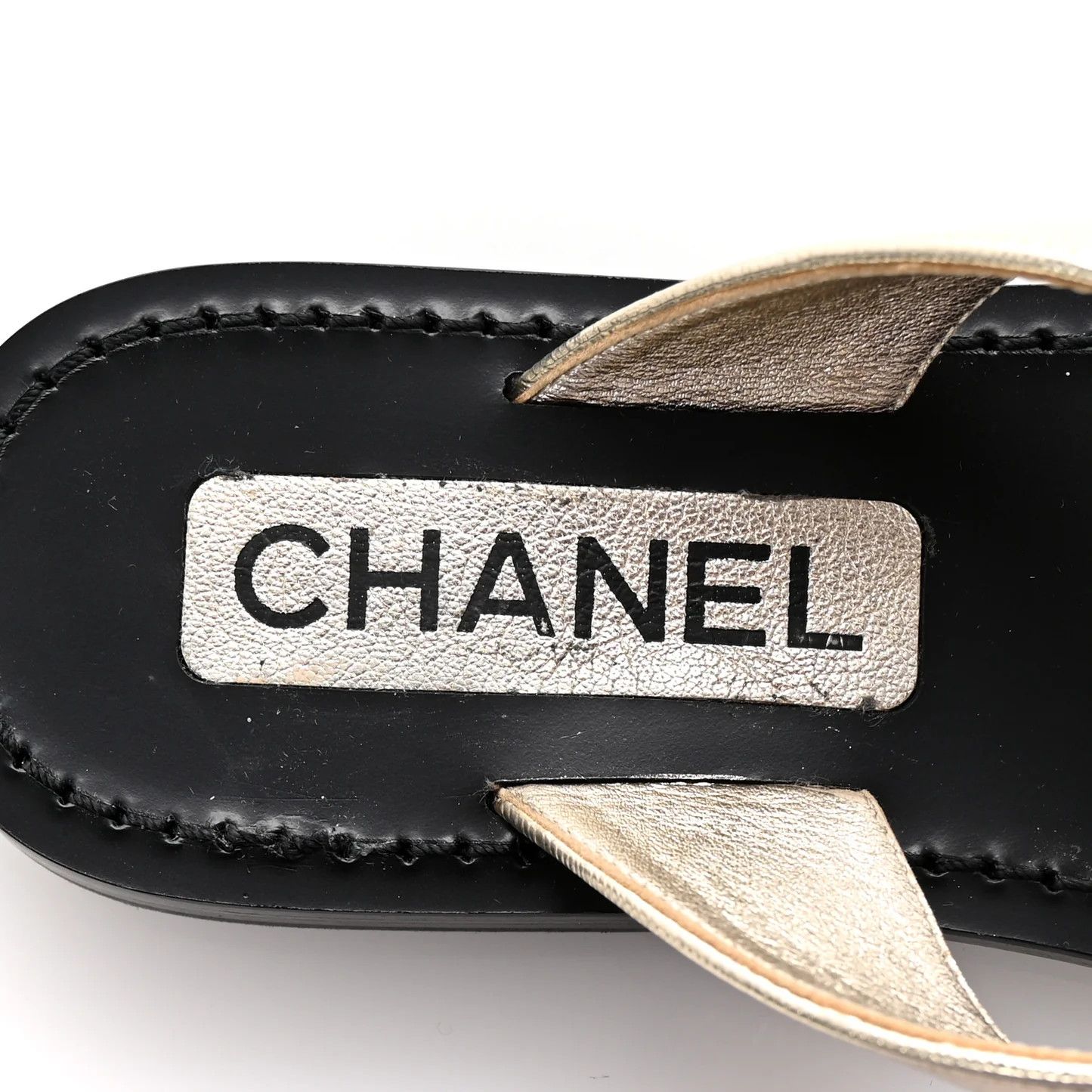 Chanel os11x0126 Metallic Laminated Thong Sandals in Gold Size US 7 / IT 37 - 5 Thumbnail