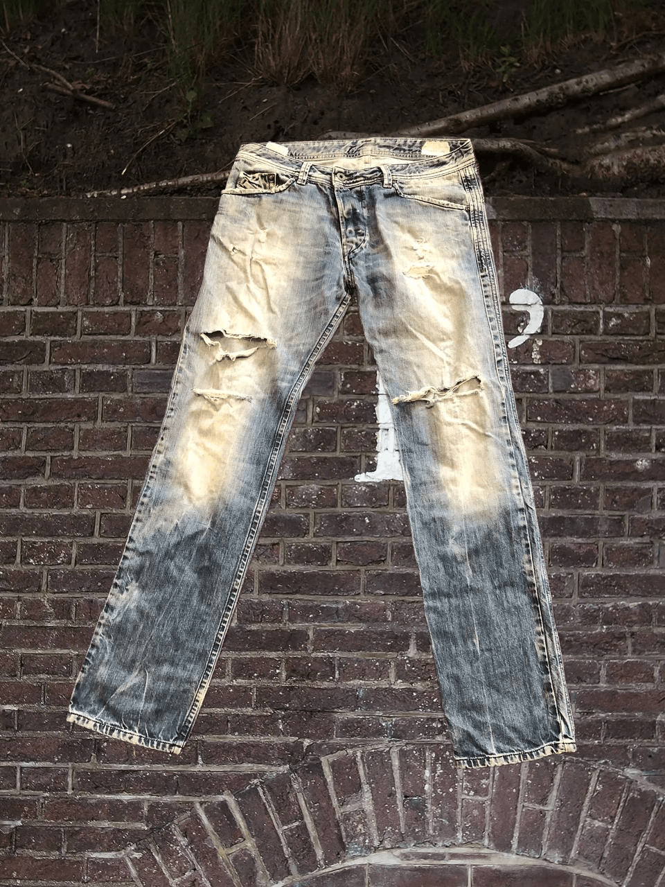 Diesel DIESEL DARRON Denim Wash Regular Slim Tapered Jeans Size US 34 / EU 50 - 1 Thumbnail