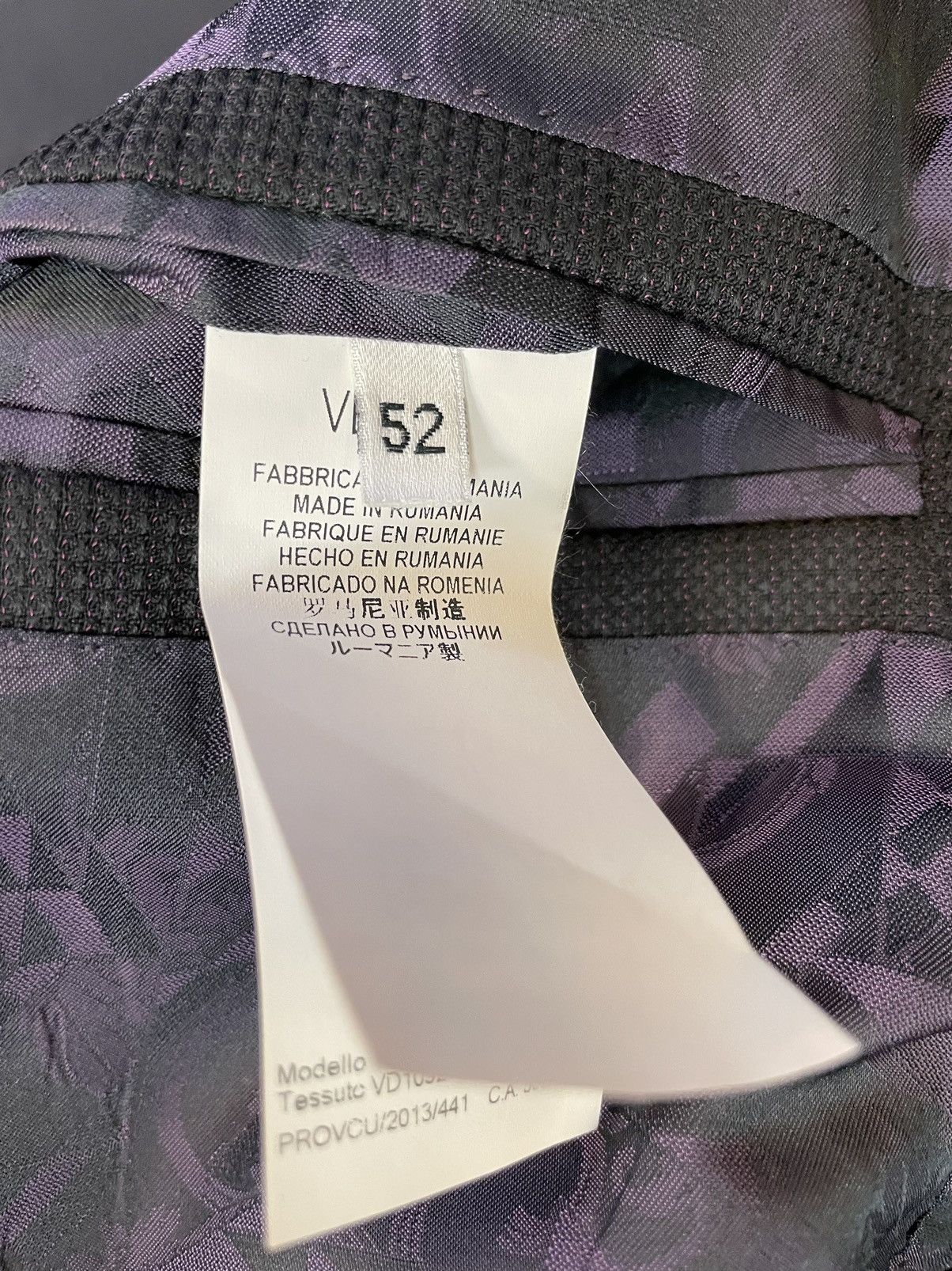 Versace Textured Peak Lapel 2-Button Suit Size 42R - 13 Thumbnail