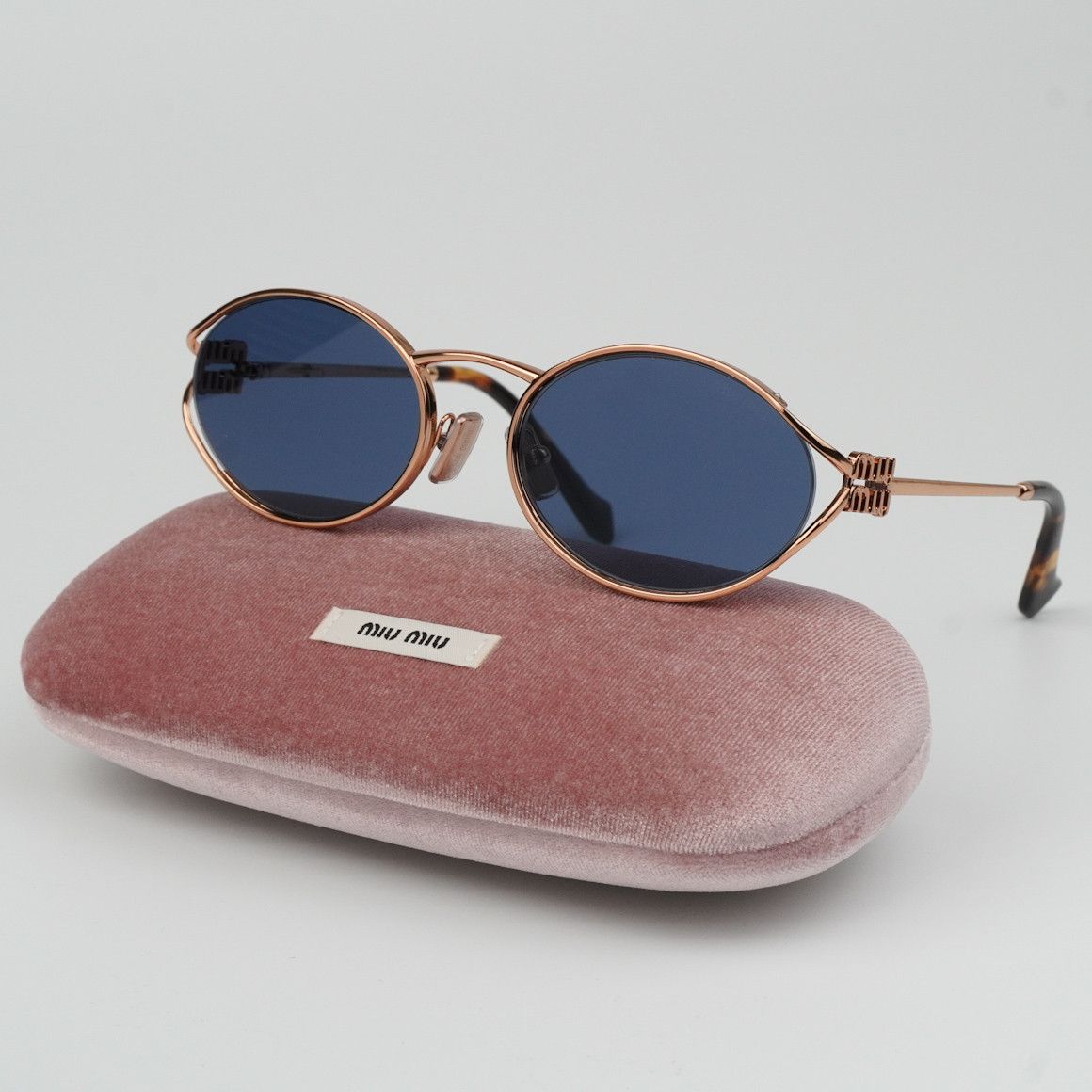 Miu Miu NEW Miu Miu MU52YS ZVF1V1 LOGO Oval Unisex Sunglasses Size ONE SIZE - 1 Thumbnail