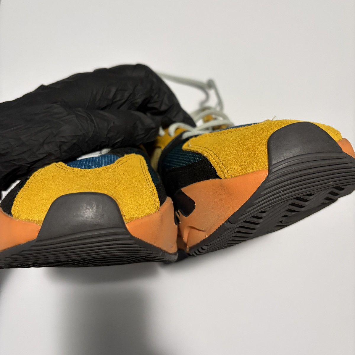 Yeezy Yeezy Boost 700 Sun GZ6984 Men’s US 9 No Box Size US 9 / EU 42 - 7 Thumbnail