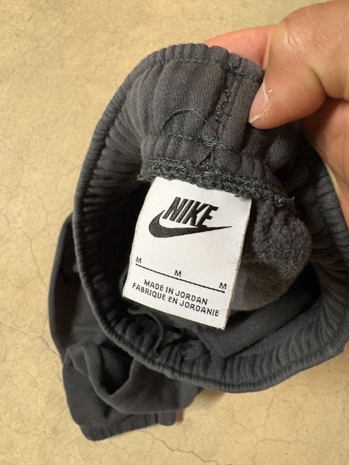 Nike Nike Cuffed Sweatpants Joggers Charcoal Black Gray Small Size US 30 / EU 46 - 4 Thumbnail