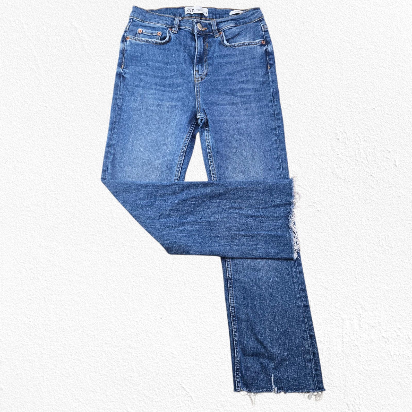 Zara Zara Bootcut Cropped Raw Hem Jeans Size 4 Size 27" / US 4 / IT 40 - 9 Thumbnail