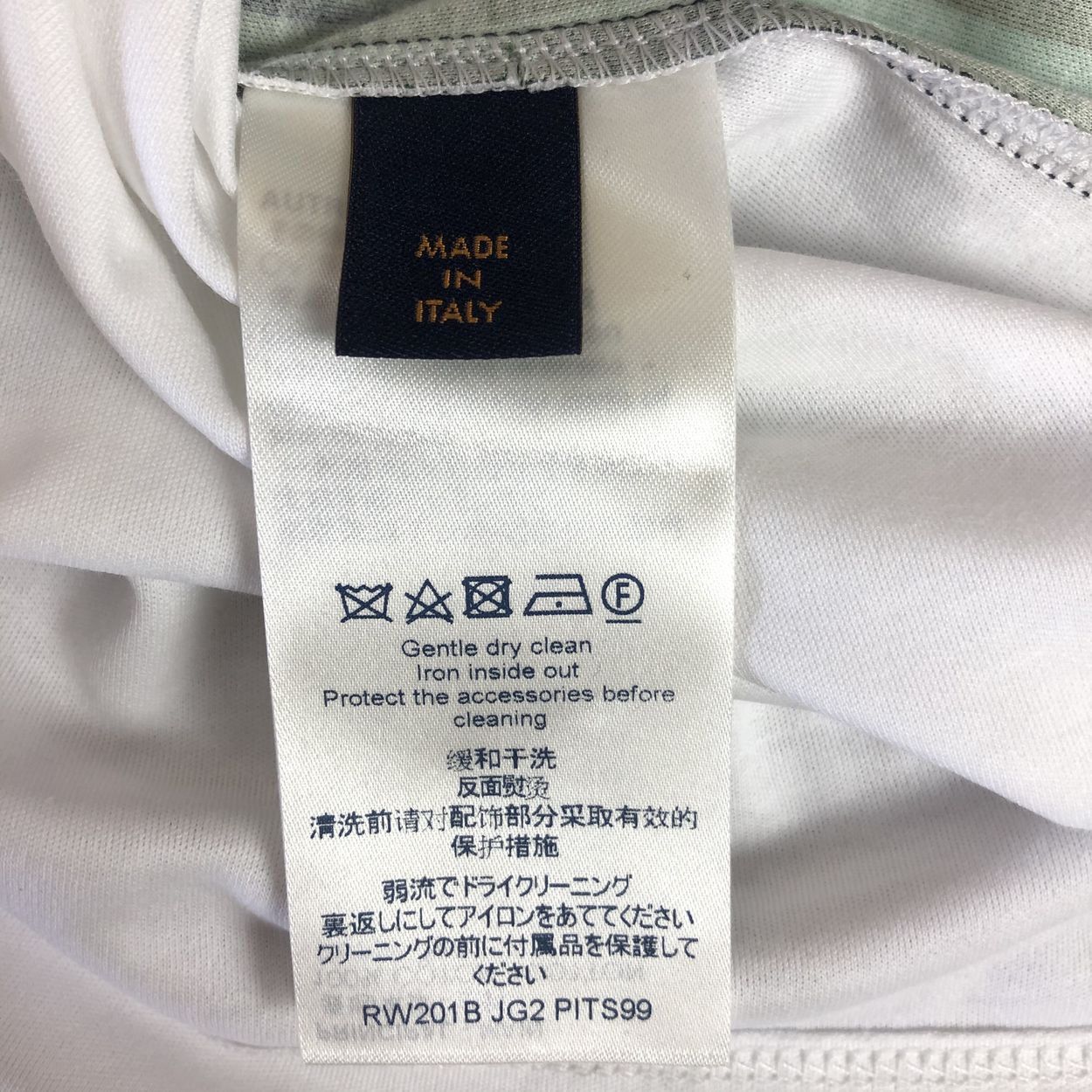 Louis Vuitton Louis Vuitton 2019 Caeda Center Pompidou Graphic T-Shirt Size US M / EU 48-50 / 2 - 8 Thumbnail