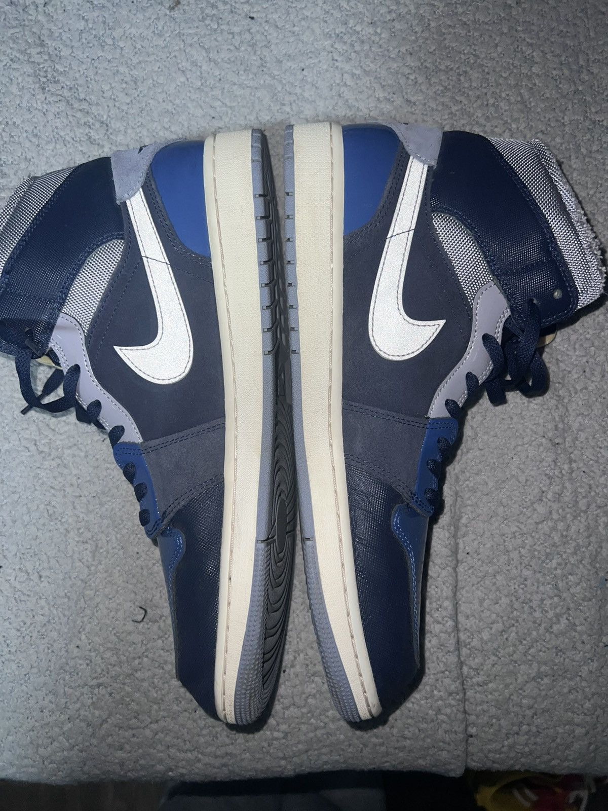 Jordan Brand Jordan 1 mid se craft Size US 13 / EU 46 - 2 Thumbnail