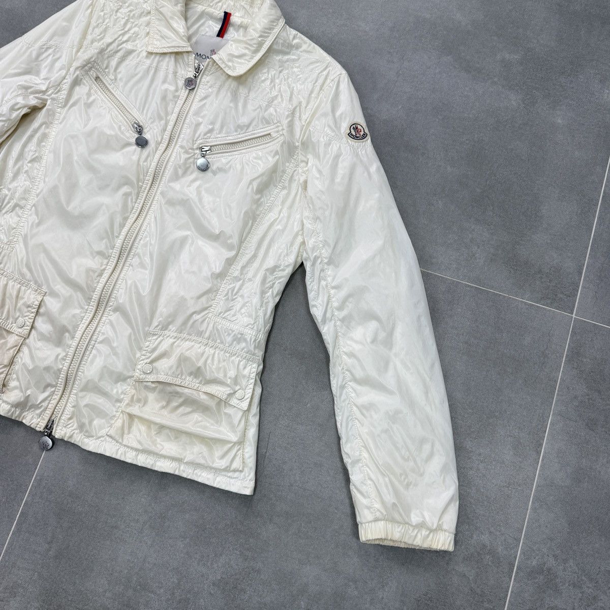 Moncler Authentic Moncler Women Jacket Size 4 (L) Size L / US 10 / IT 46 - 10 Thumbnail