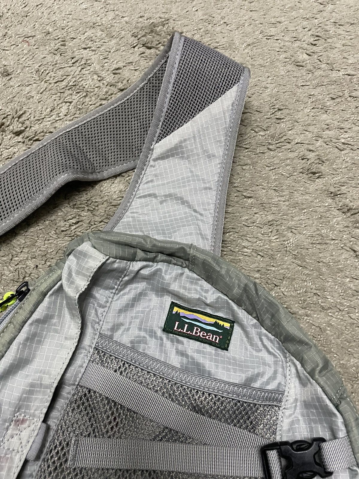 L.L. Bean Vintage L.L Bean Sling Crossbody Bag Pocketable Size ONE SIZE - 4 Thumbnail