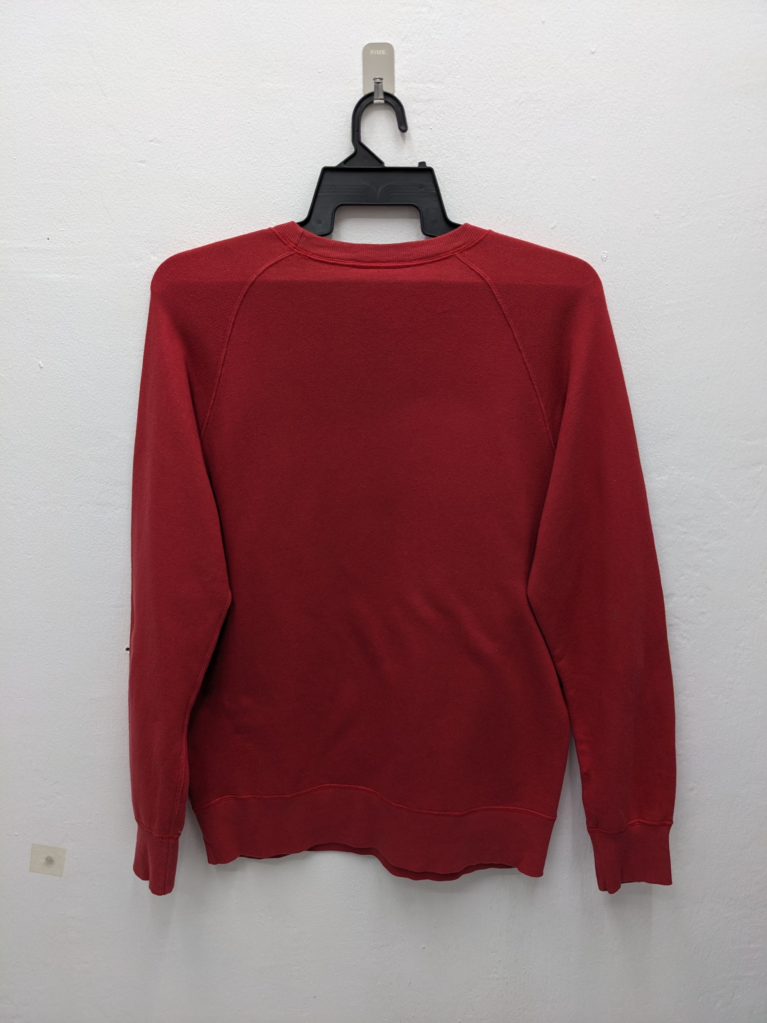 Cartoon Network × Uniqlo Japanese Brand Red Peanuts Snoopy Doghouse Graphic Raglan Size US L / EU 52-54 / 3 - 6 Thumbnail