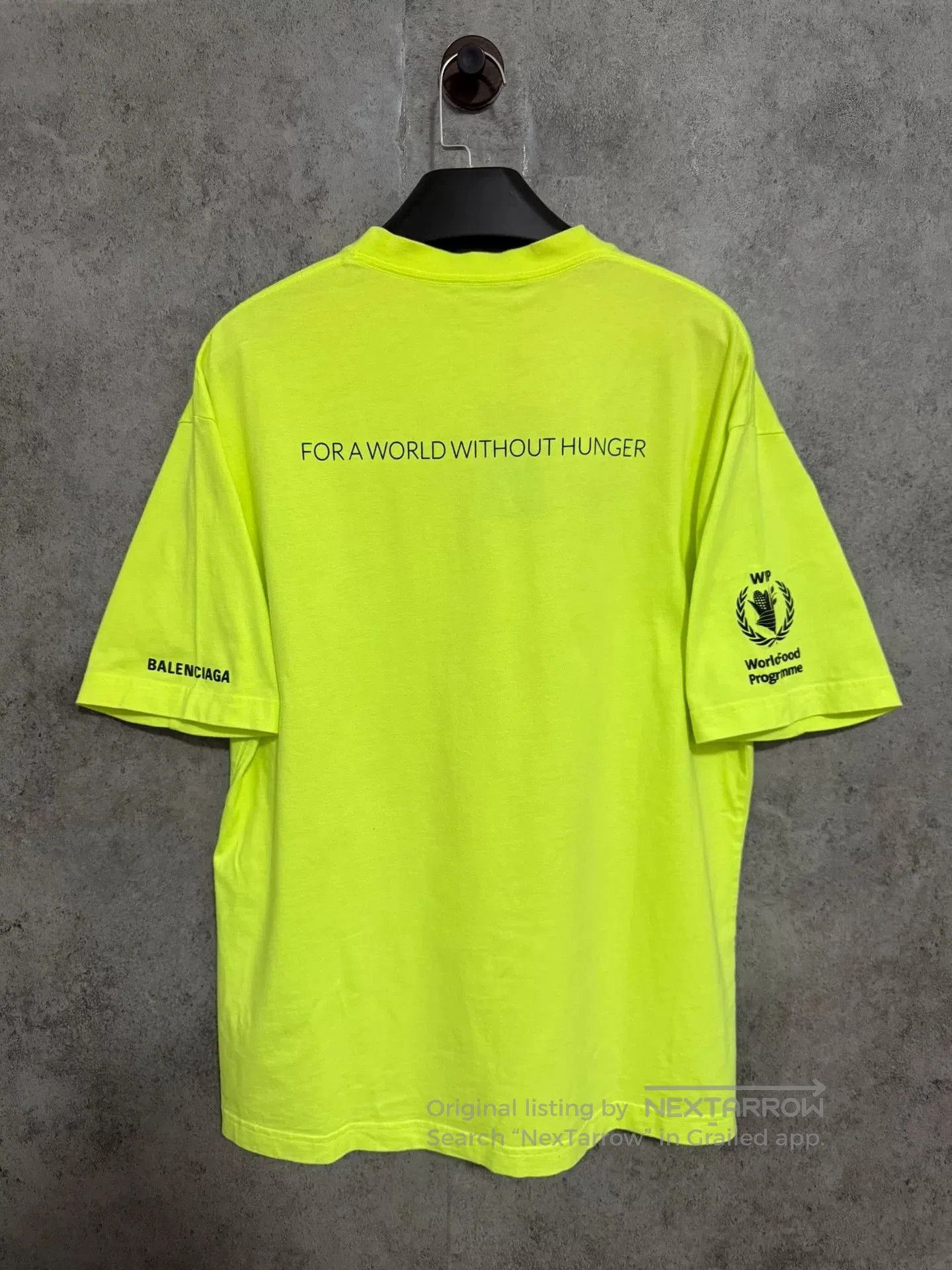 Balenciaga Balenciaga WFP Collaboration Logo Print T-Shirt. Size US S / EU 44-46 / 1 - 7 Thumbnail