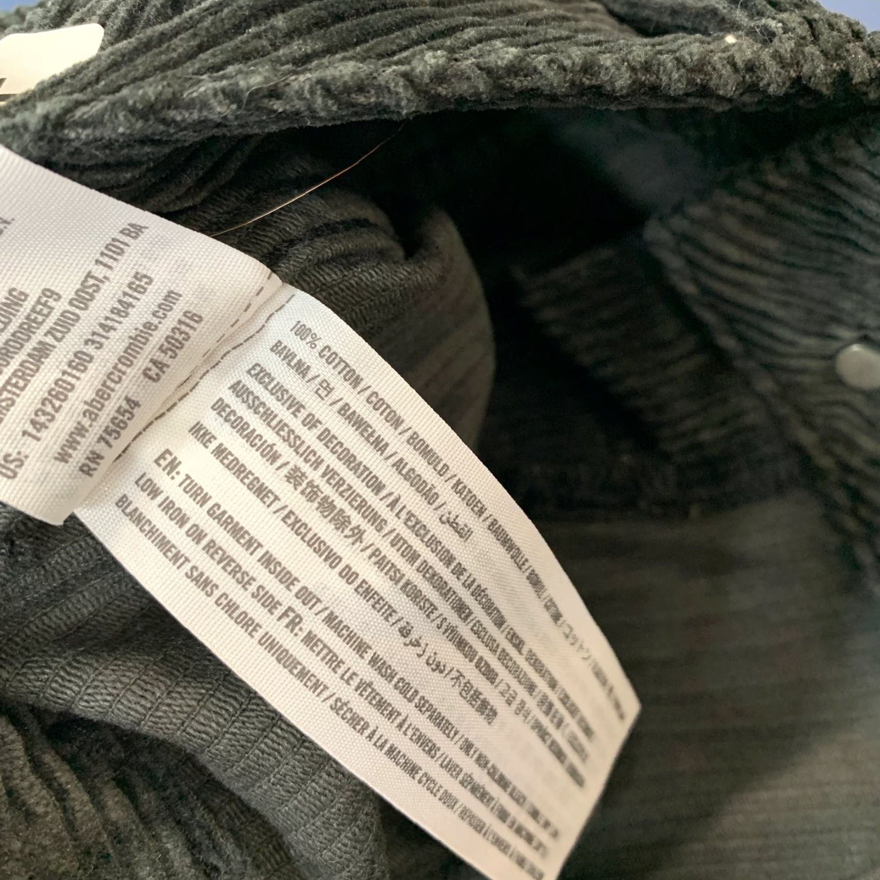 Abercrombie & Fitch Abercrombie & Fitch Corduroy A-Line Skirt Womens 10 Black 100% Cotton 32x16 Shrt Casual Women Size 32" / US 10 / IT 46 - 7 Thumbnail