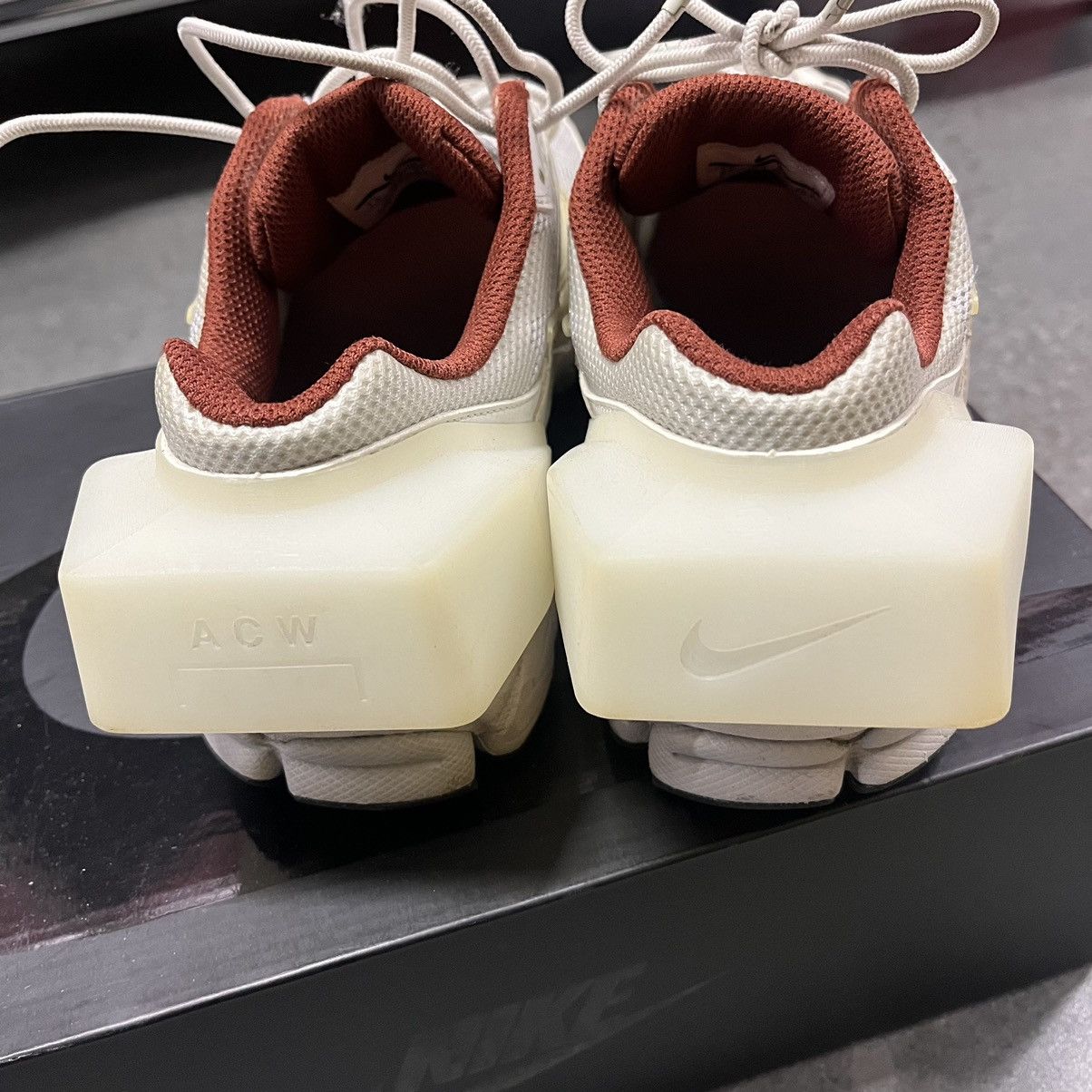 A-COLD-WALL* × Nike A cold wall Nike vomero sail size 7.5 lightly worn with box Size US 7.5 / EU 40-41 - 6 Thumbnail