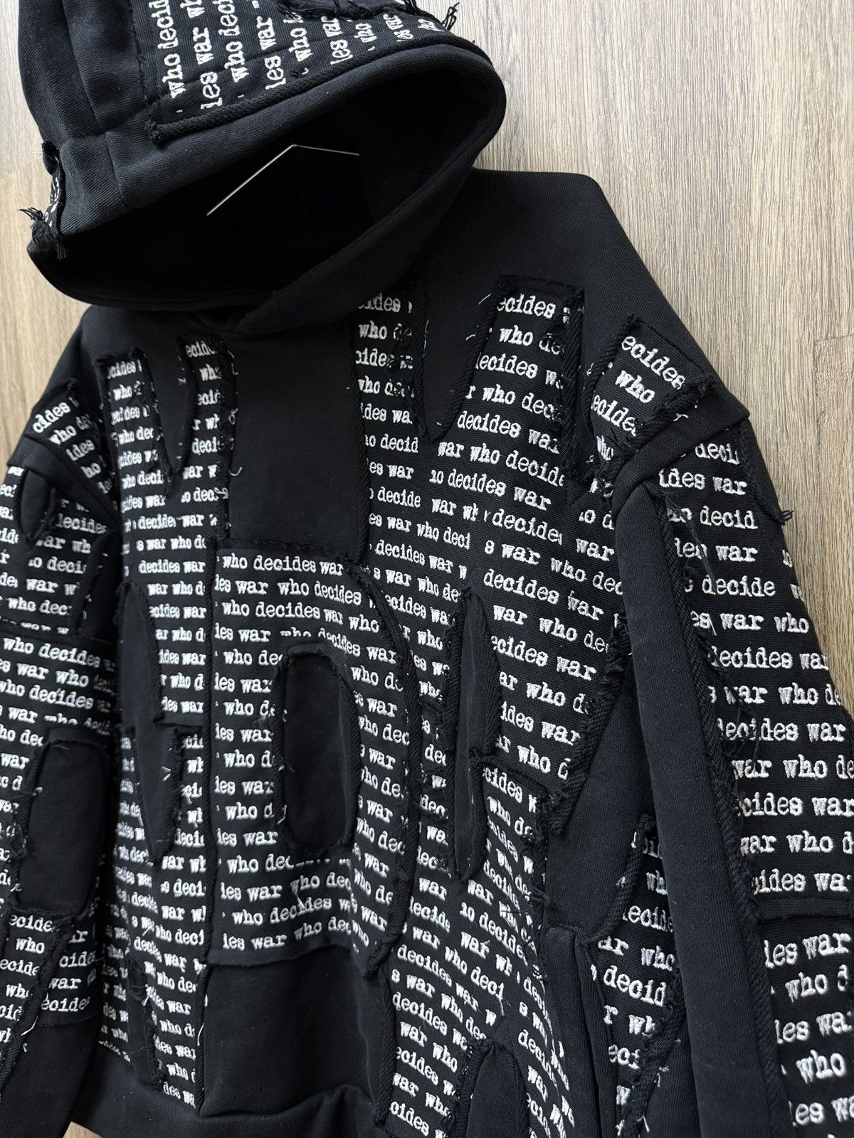 Who Decides War Who Decides War Black Hoodie Size US S / EU 44-46 / 1 - 4 Thumbnail