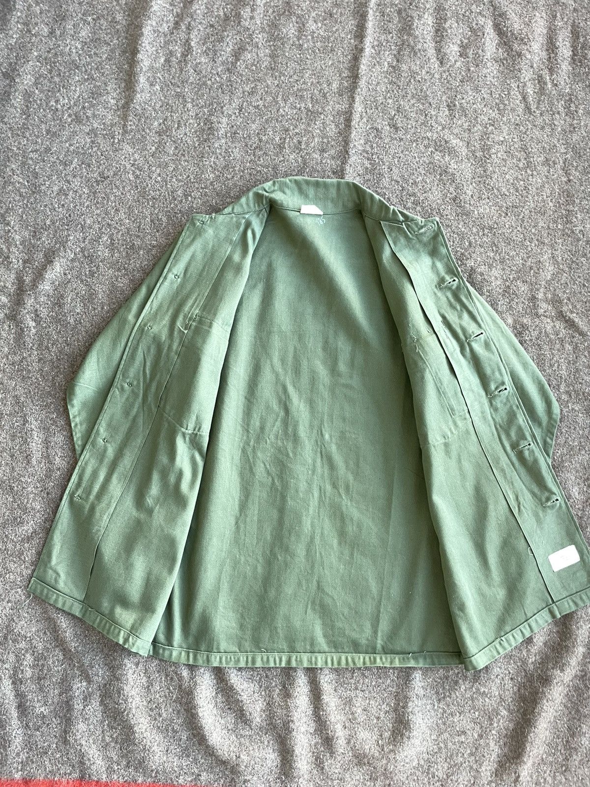 Vintage Men’s US Army Man’s Cotton Sateen OG 107 Shirt Size US S / EU 44-46 / 1 - 8 Thumbnail