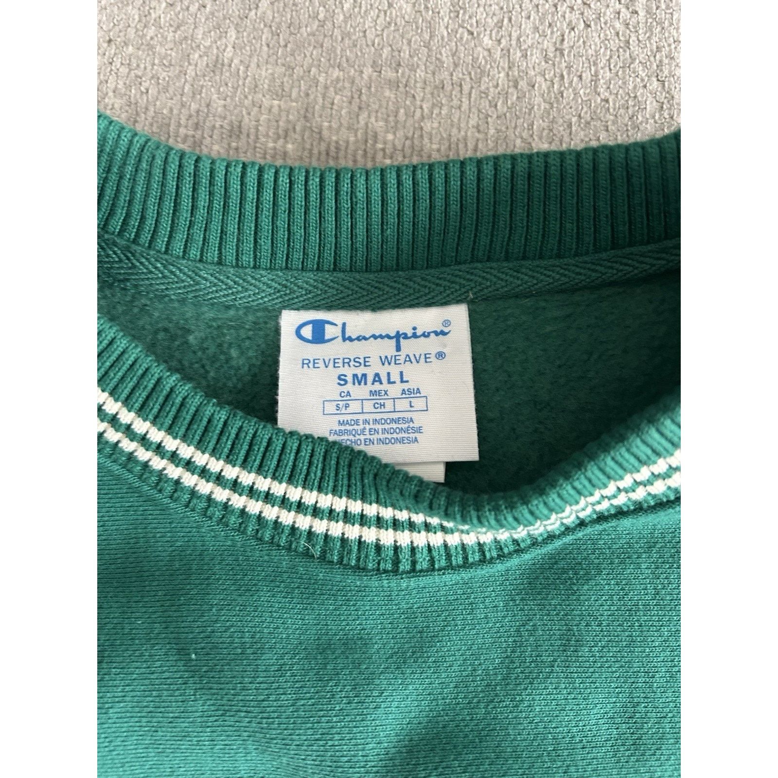 Champion Vtg Champion Reverse Weave Crew Neck Sweatshirt Green S Size US S / EU 44-46 / 1 - 5 Thumbnail
