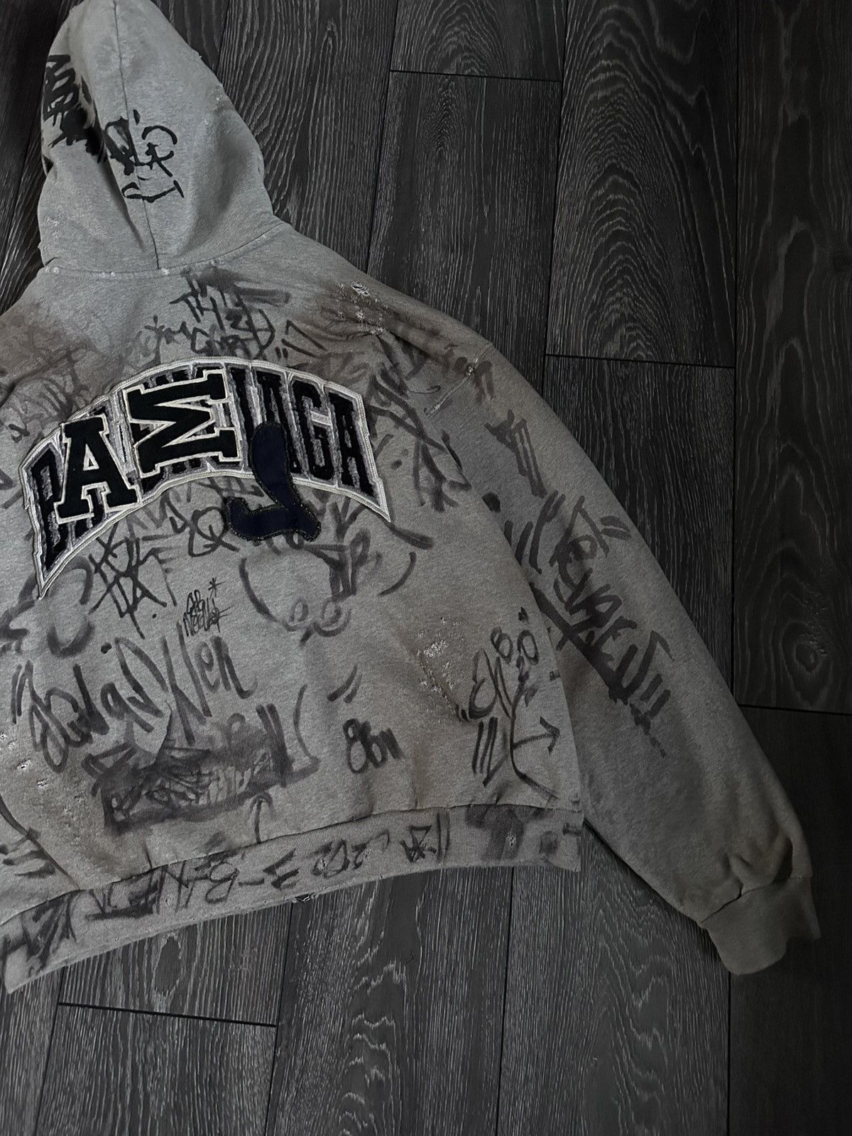 Balenciaga balenciaga skater graffiti distressed zip up hoodie grey Size US XS / EU 42 / 0 - 3 Thumbnail