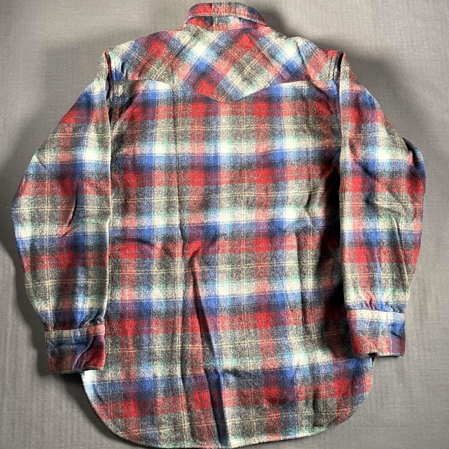 Pendleton VINTAGE Pendleton Shirt Mens M Plaid Wool Western Pearl Snap Made USA 70s Size US M / EU 48-50 / 2 - 5 Thumbnail