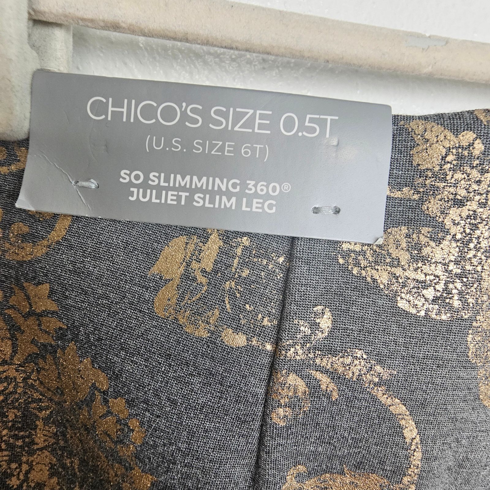 Chicos Chicos Pants 0.5T (US 6T) Juliet So Slimming Floral Damask Size 28" / US 6 / IT 42 - 7 Thumbnail