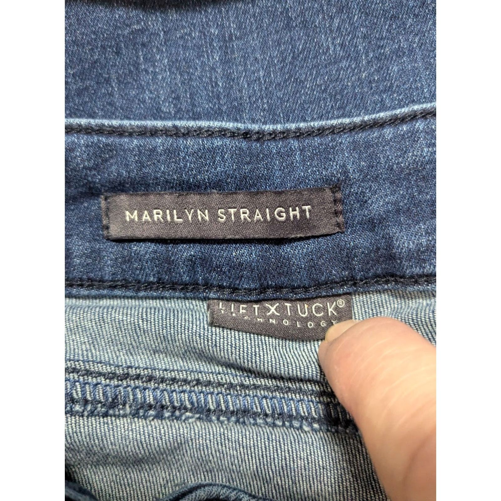 NYDJ NYDJ Marilyn Straight LIFTxTUCK Tech - Women Size 2 Cuffed Crop Jeans Size 27" / US 4 / IT 40 - 4 Thumbnail