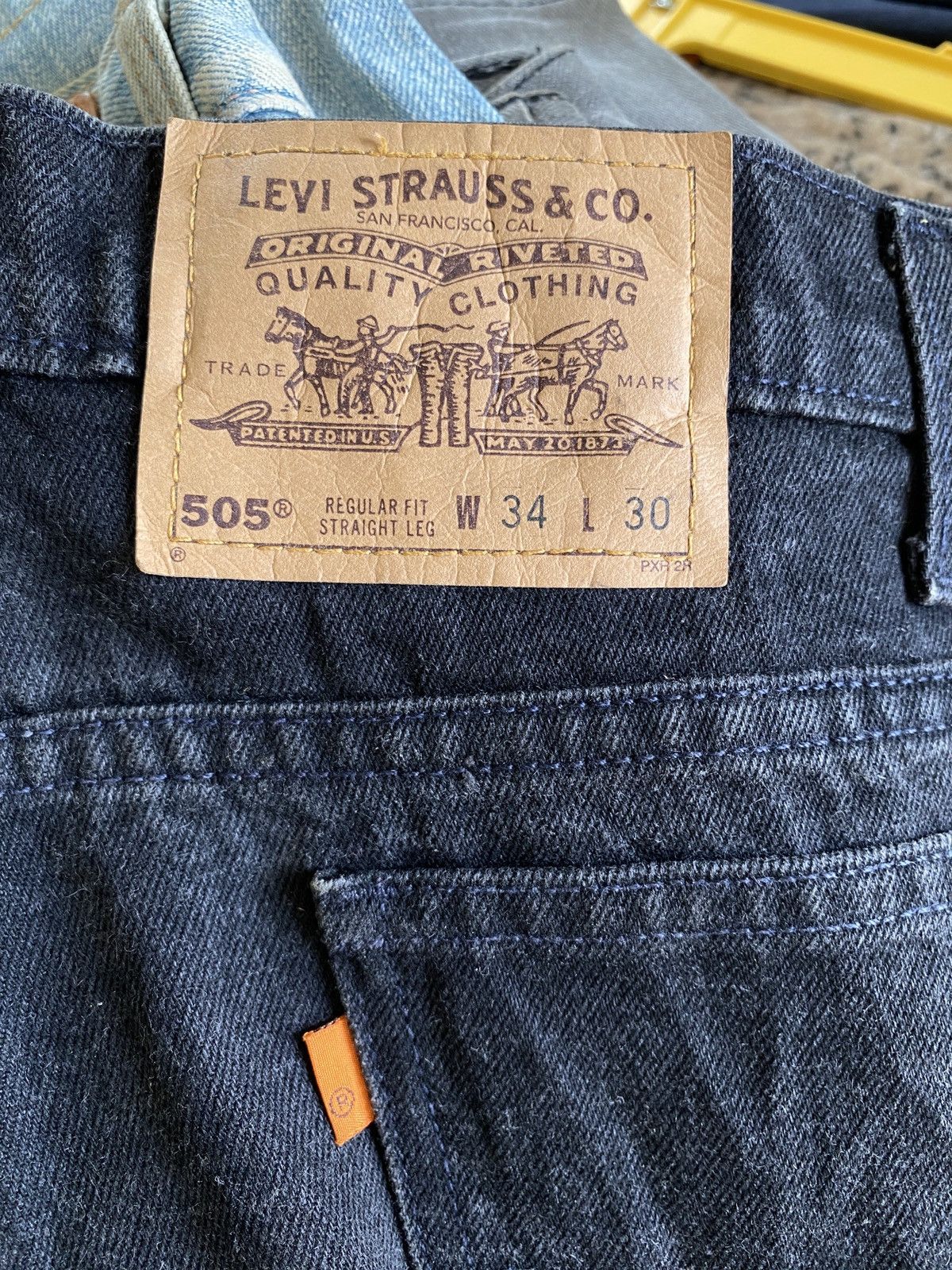 Levi's × Levi's Vintage Clothing × Vintage Vintage 90s Levi’s 505 Regular Fit Straight Leg Orange Tab Size US 33 - 11 Thumbnail