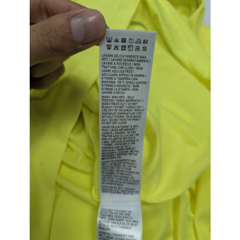 Balenciaga o1rshd1 Soccer Fluo Paris Tech Jersey T-Shirt in Fluo Yellow Size US L / EU 52-54 / 3 - 19 Thumbnail