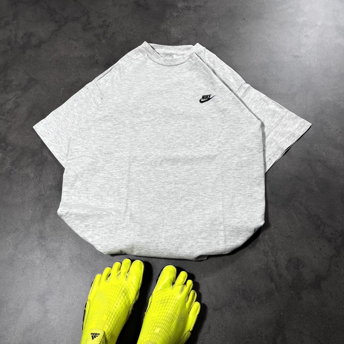Nike Vintage 90s Nike Silver Tag Small Swoosh Boxy Tshirt Tee Size US M / EU 48-50 / 2 - 2 Thumbnail