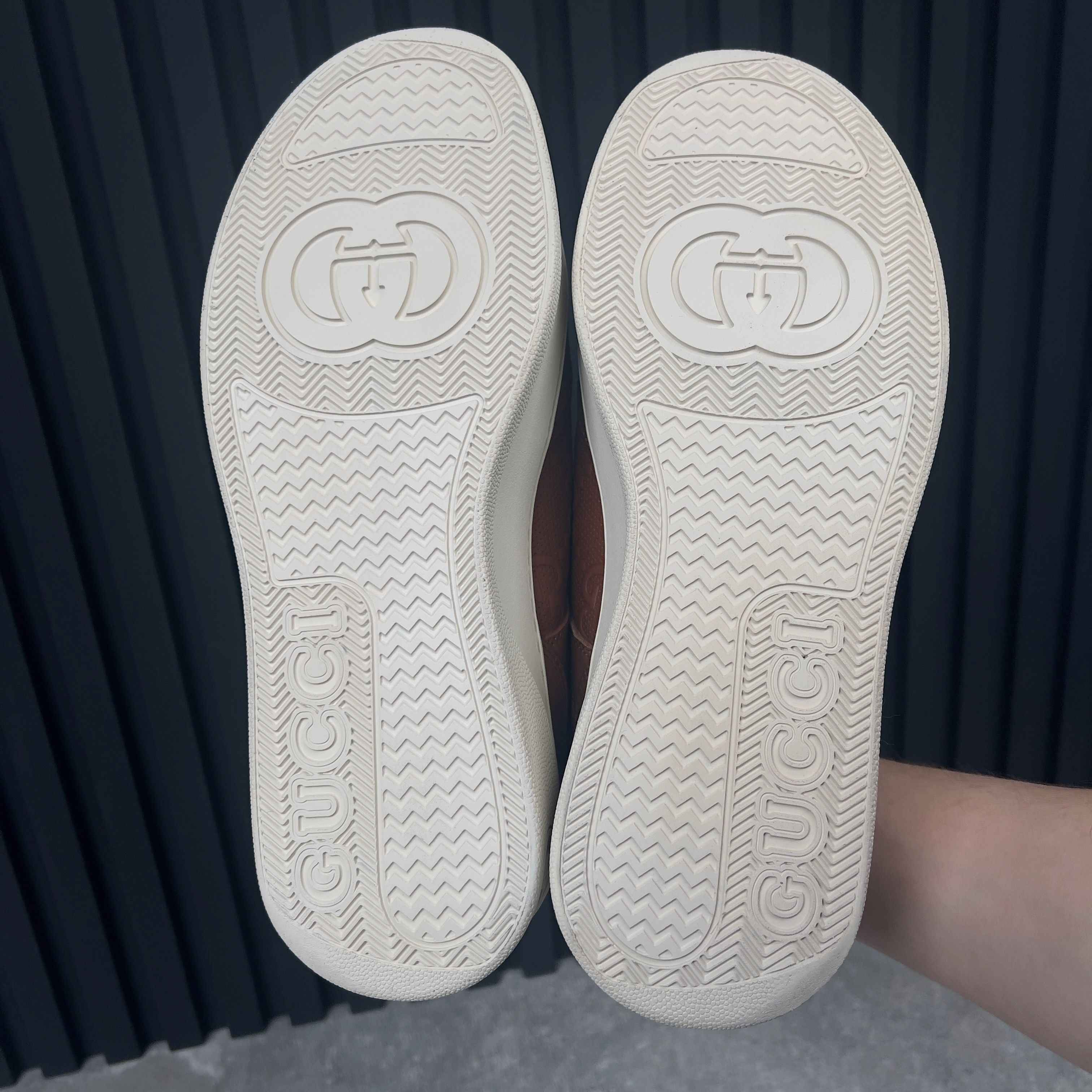 Gucci Gucci Chunky GG Embossed Logo Trainer Sneaker Leather Size US 8.5 / EU 41-42 - 11 Thumbnail