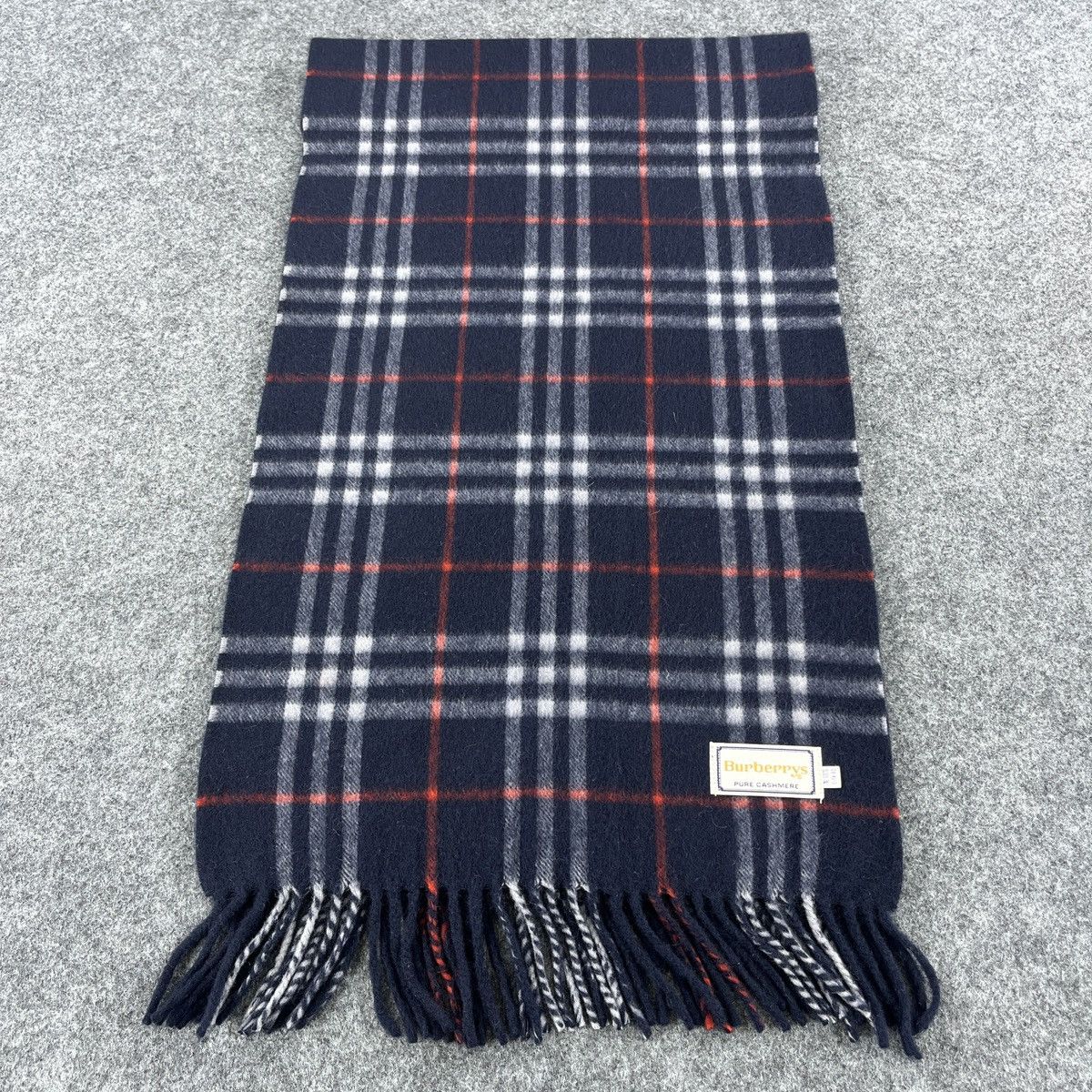 Burberry Burberry Scarf / Muffler / Neckwear T1388 Size ONE SIZE - 1 Thumbnail