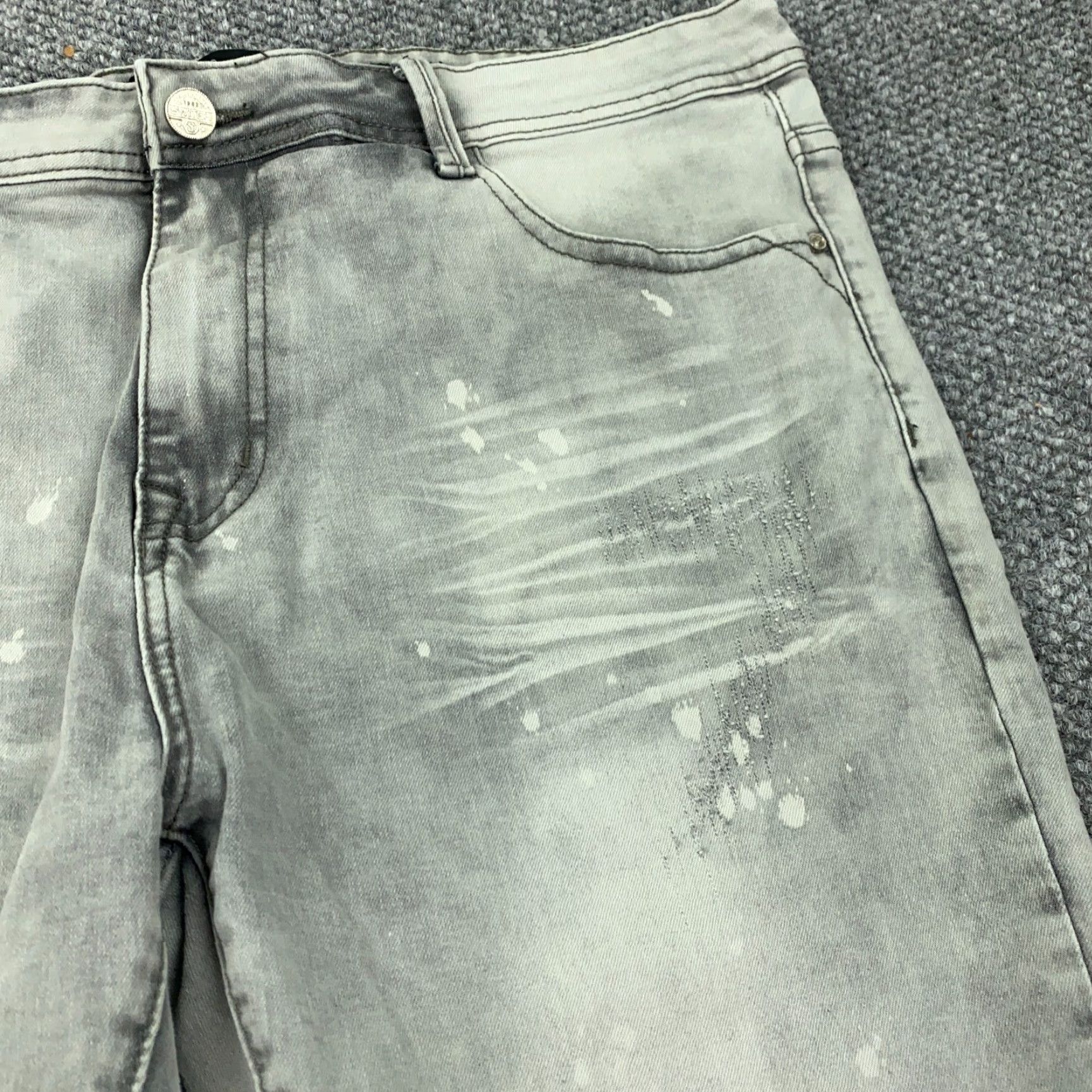 Vintage Switch Jeans Mens 38x34 Gray Distressed Slim Taper Fit Paint Splatter Denim 5-Pocket Switch Mens Jeans Slim Gray Size US 39 - 4 Thumbnail