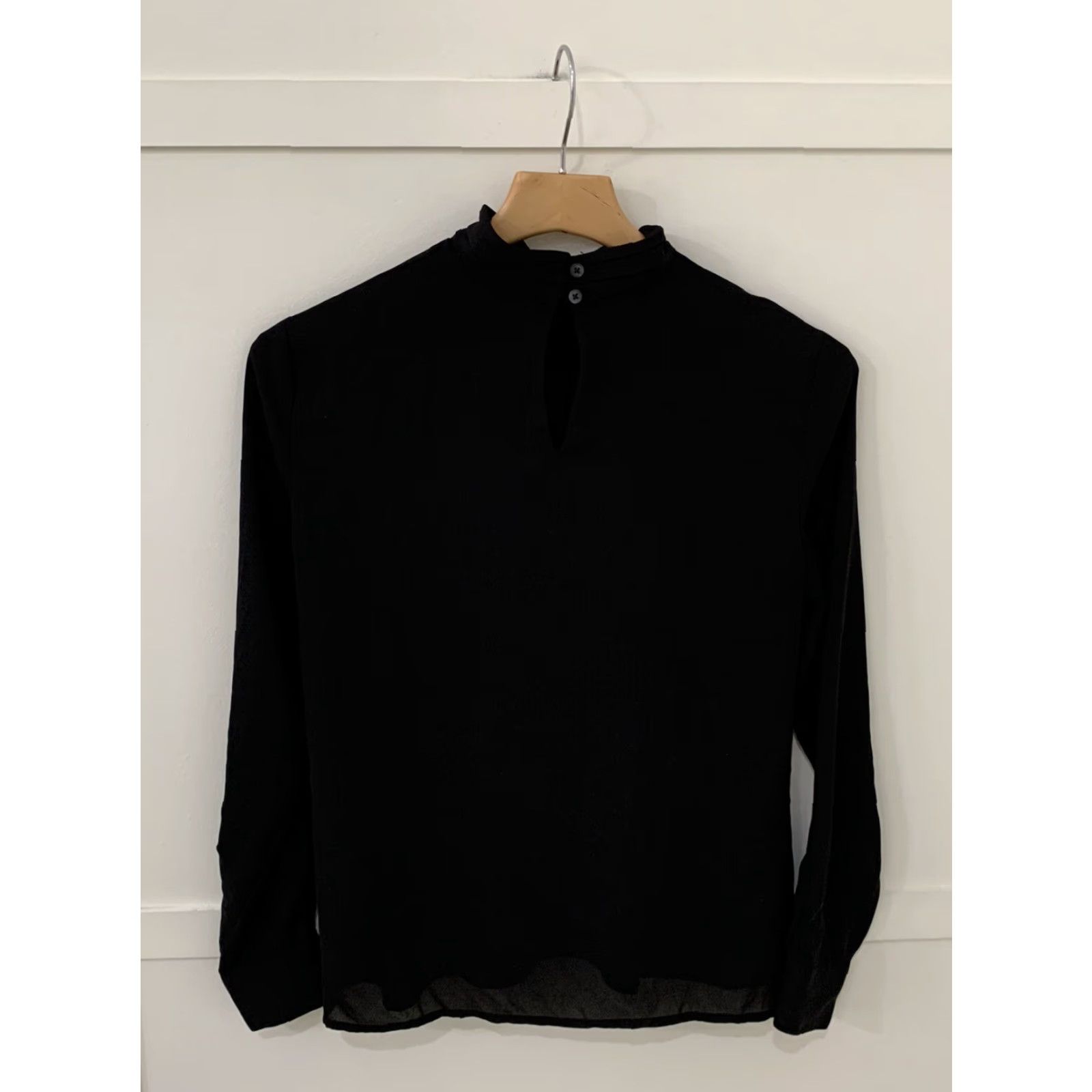 Banana Republic Banana Republic Womens Blouse Sz XS Black Sheer VGUC Size XS / US 0-2 / IT 36-38 - 2 Thumbnail