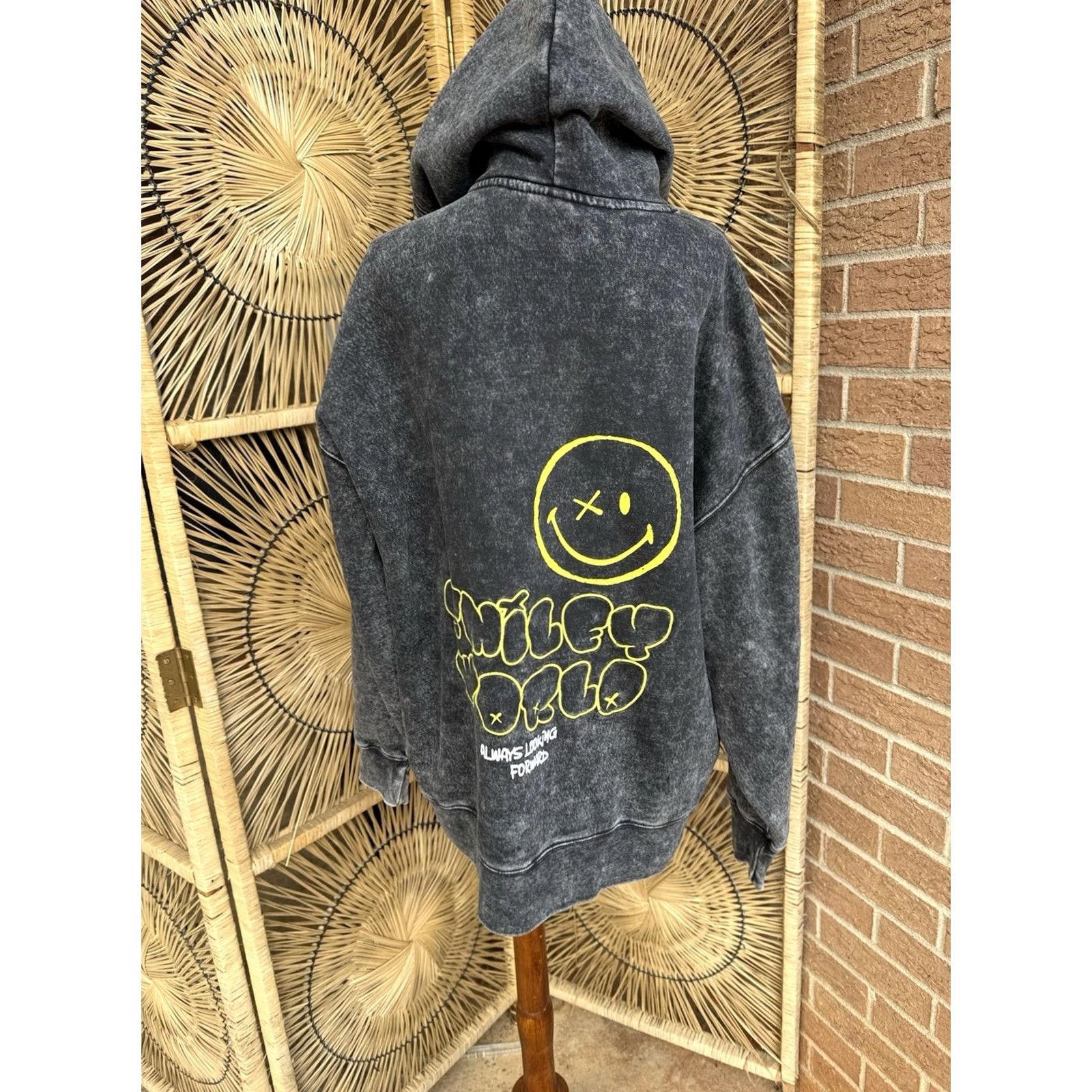 Vintage SmileyWorld x FOX Oversized Hoodie Large Black Acid Wash Graphic Smiley Pullover Size US L / EU 52-54 / 3 - 2 Thumbnail