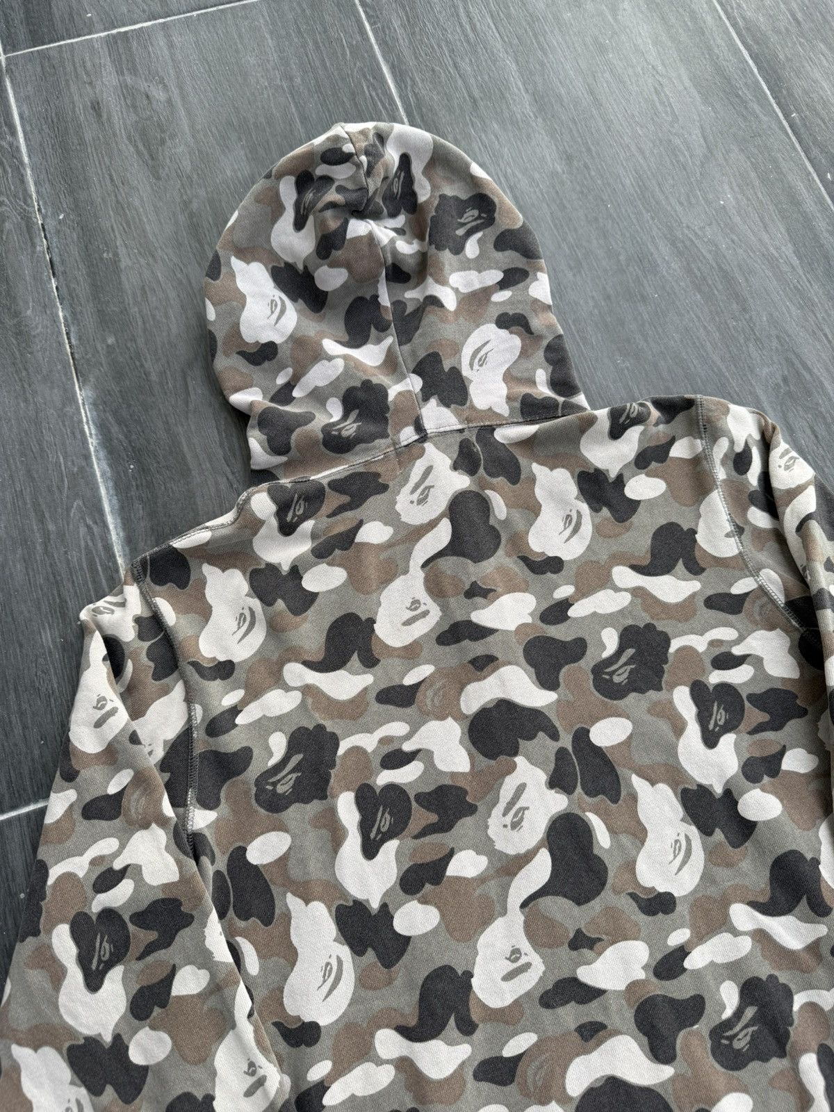 Bape Vintage A Bathing Ape "BAPE" 1st Camo Fullzip Hoodie Nigo Size US S / EU 44-46 / 1 - 23 Thumbnail