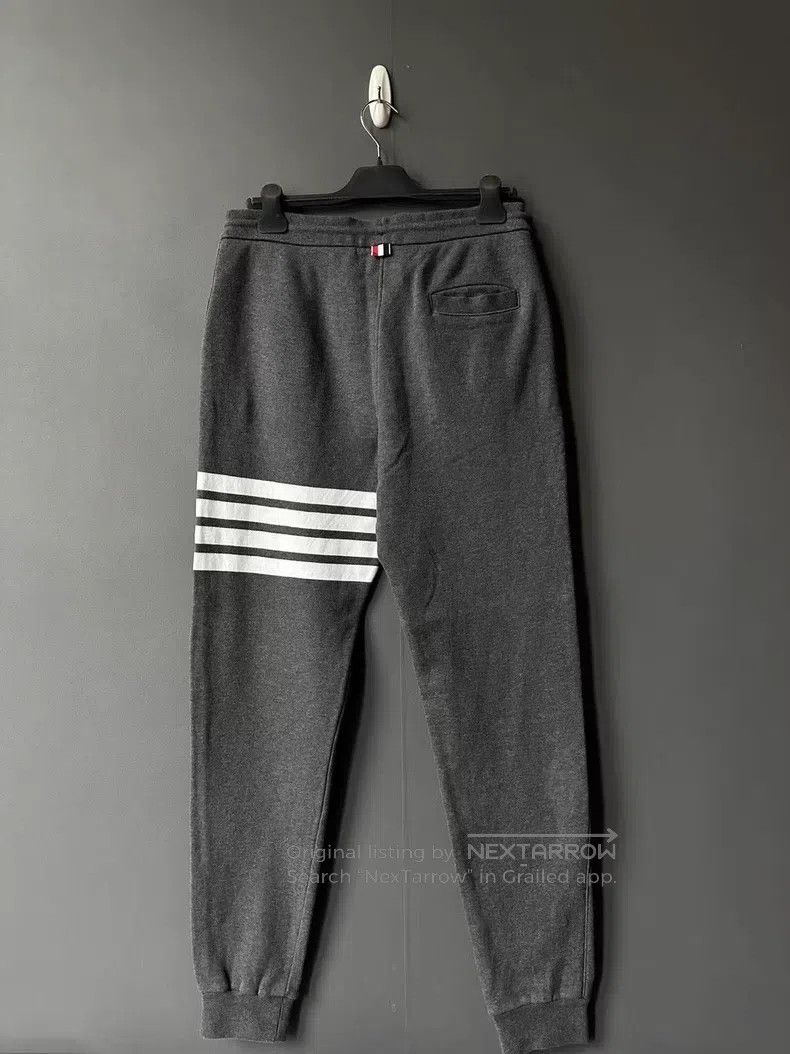Thom Browne Thom Browne size 3 Dark Gray Knit Sweatpants Size US 29 - 2 Thumbnail