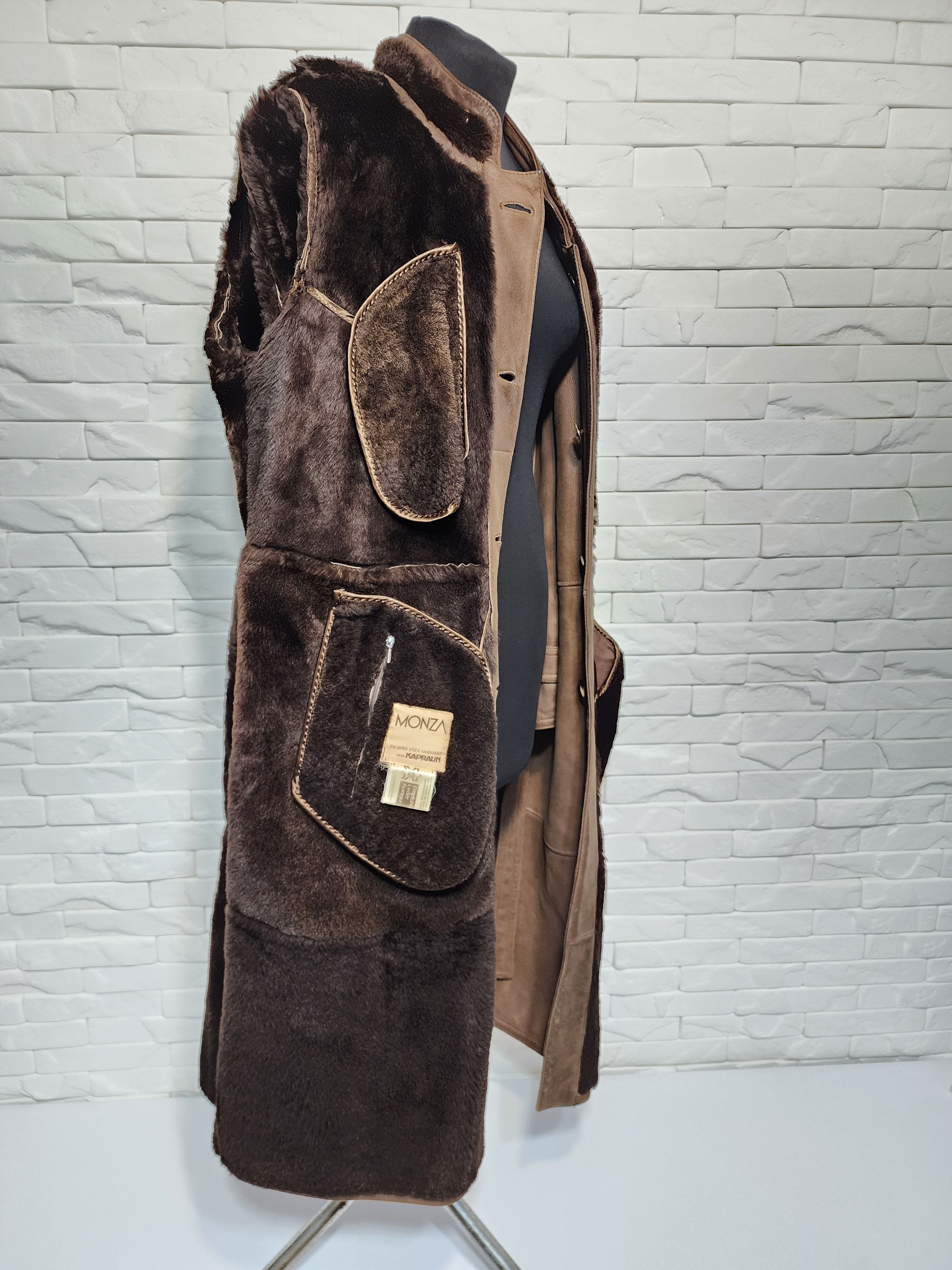 Genuine Leather Brown Sheepskin Coat: Genuine Fur, Button-Down Size US L / EU 52-54 / 3 - 8 Thumbnail