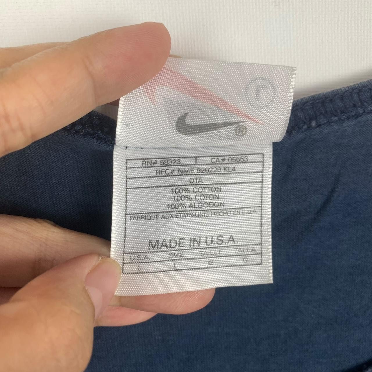 Vintage Vintage 90’ NIKE SWOOSH Made In USA Embroidered Tank Top Size US L / EU 52-54 / 3 - 5 Thumbnail