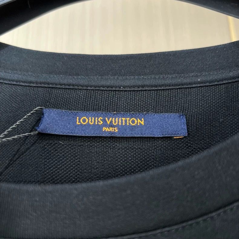 Louis Vuitton Louis Vuitton Black Short Sleeve Tshirt-2506 Size US XL / EU 56 / 4 - 5 Thumbnail