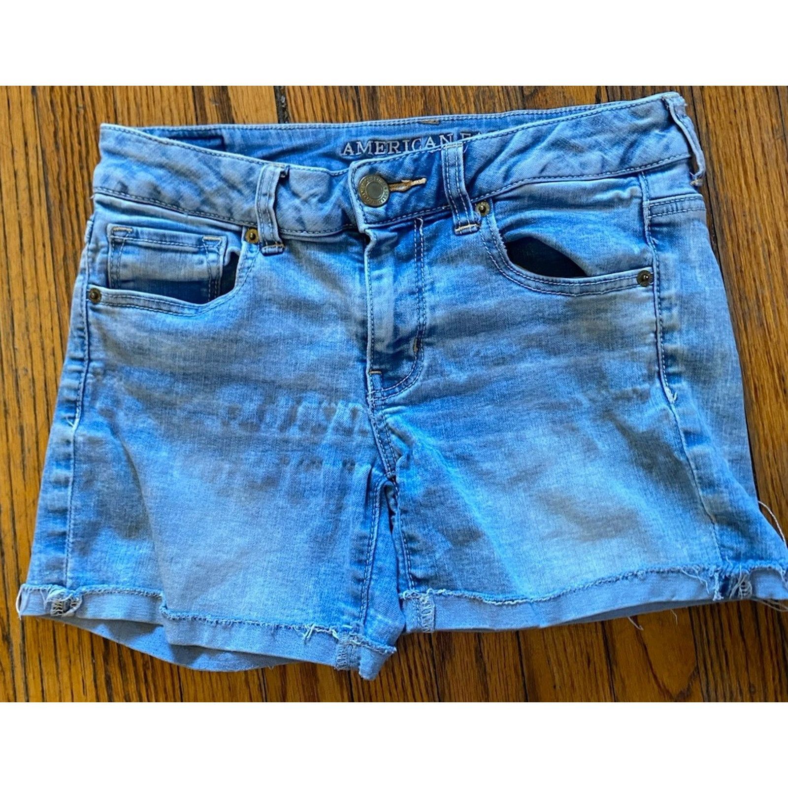 American Eagle Outfitters American Eagle Super Stretch Denim Jean Midi Shorts Womens 4 Size 27" / US 4 / IT 40 - 1 Thumbnail