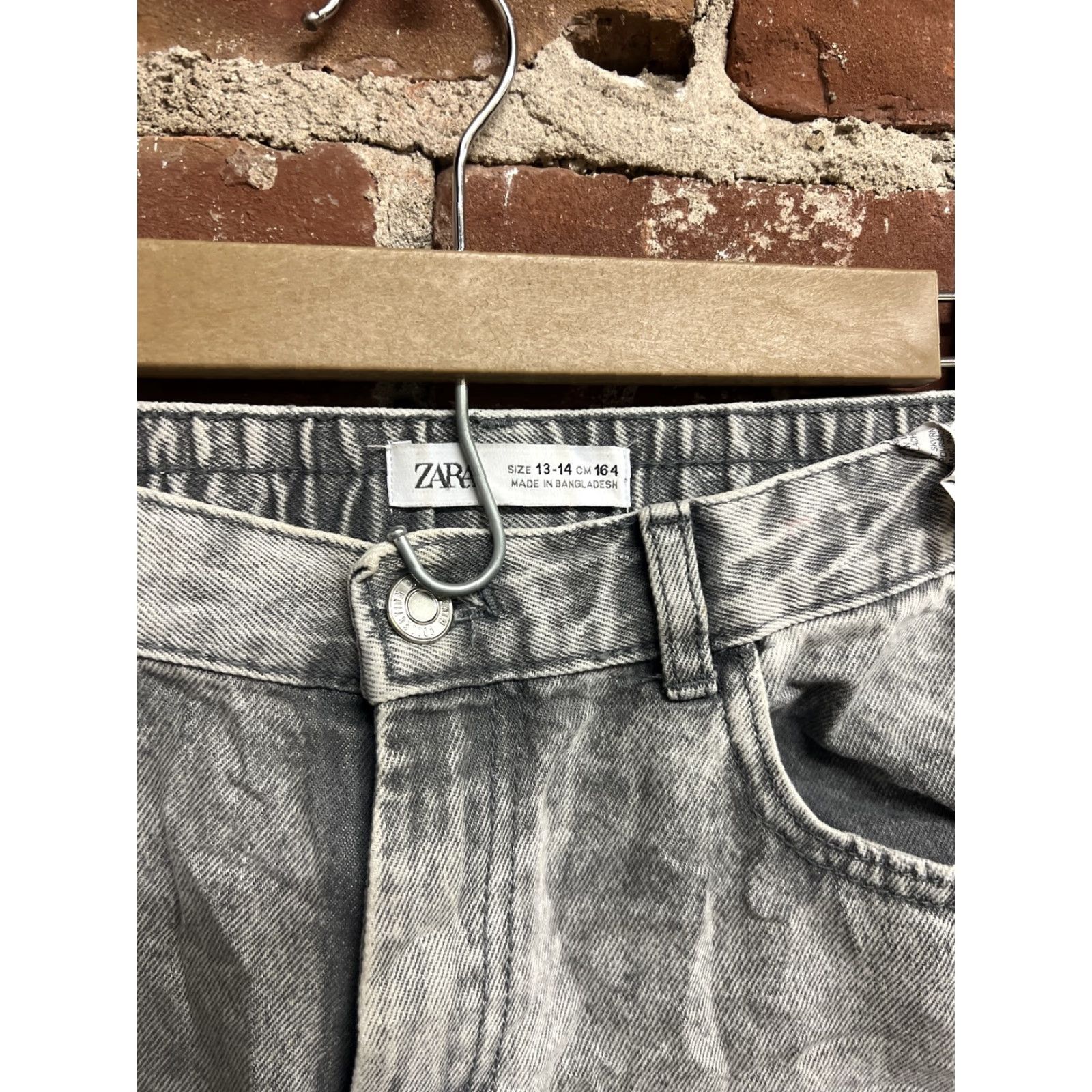 Zara Zara Womens Gray The Mom Fit Denim Jeans Stretch Size 14-14 Womens Jeans Mom Fit Gray Denim Stretch Zara The Mom Fit Size 14-14 Size 36" / US 14 / IT 50 - 2 Thumbnail