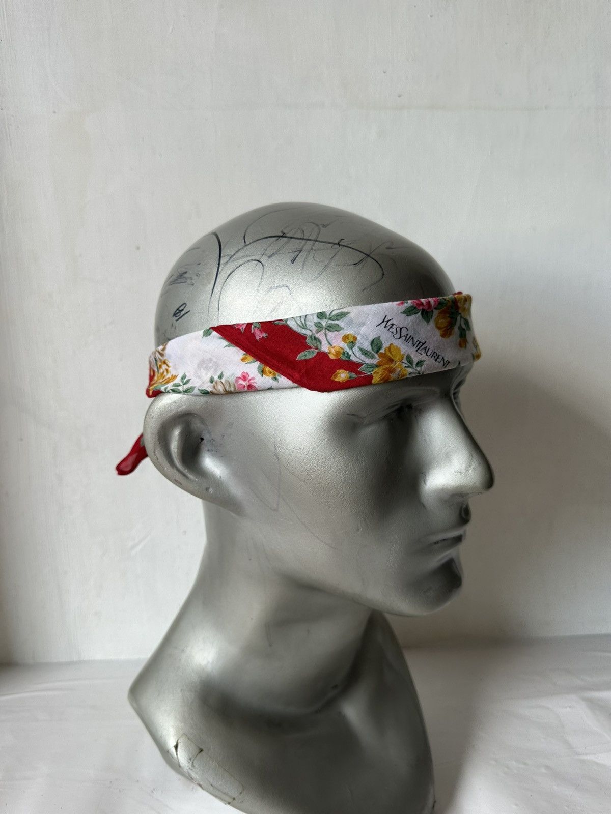Vintage Vintage YSL Handkerchief/ Neckerchief/ Bandana Size ONE SIZE - 16 Thumbnail