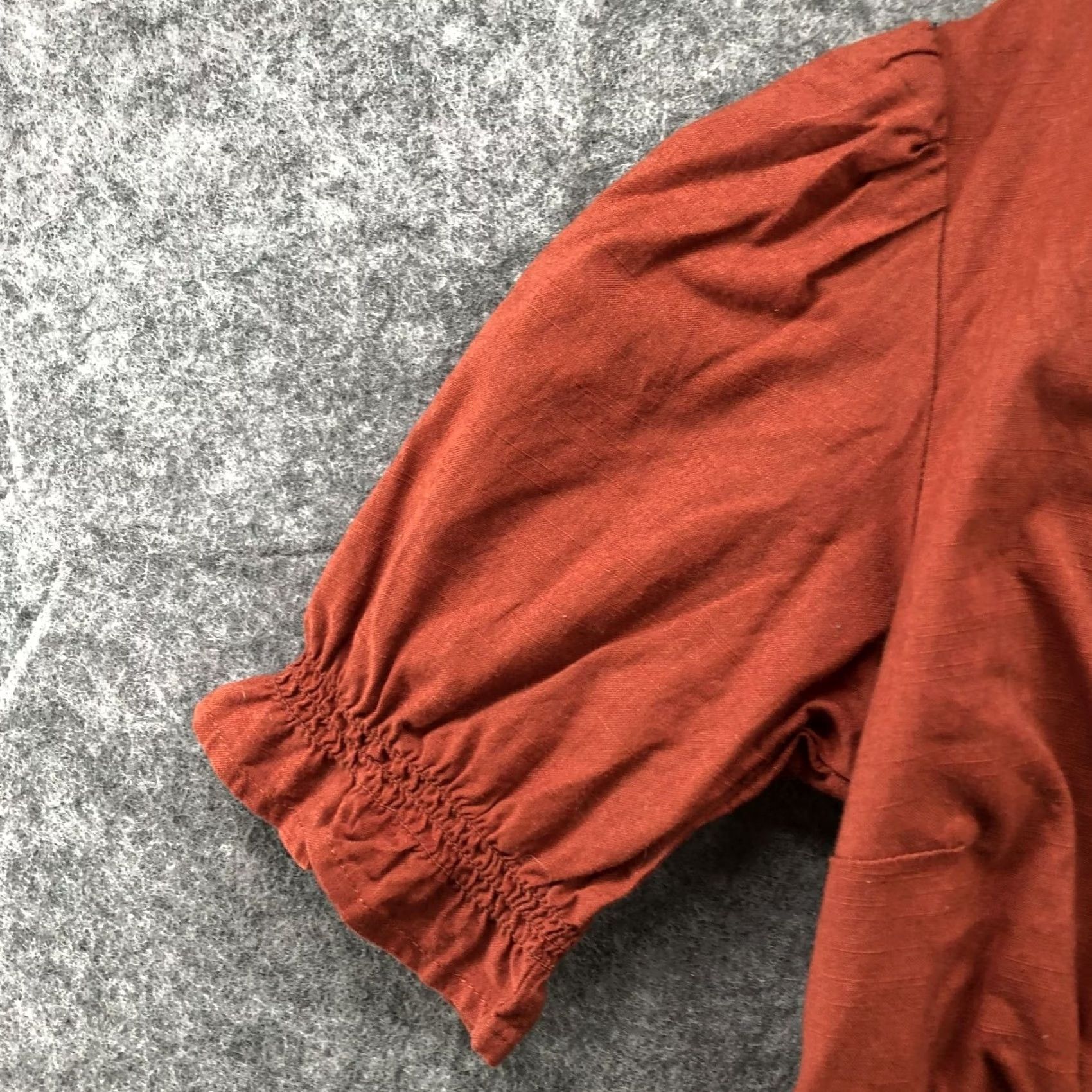 Abercrombie & Fitch Abercrombie & Fitch Puff Sleeve Blouse Womens XXS Tan Brown V-Neck Tie Open Back Short Sleeve Cropped Knit Cotton Casual Modern Size XXS / US 00 / IT 34 - 3 Thumbnail