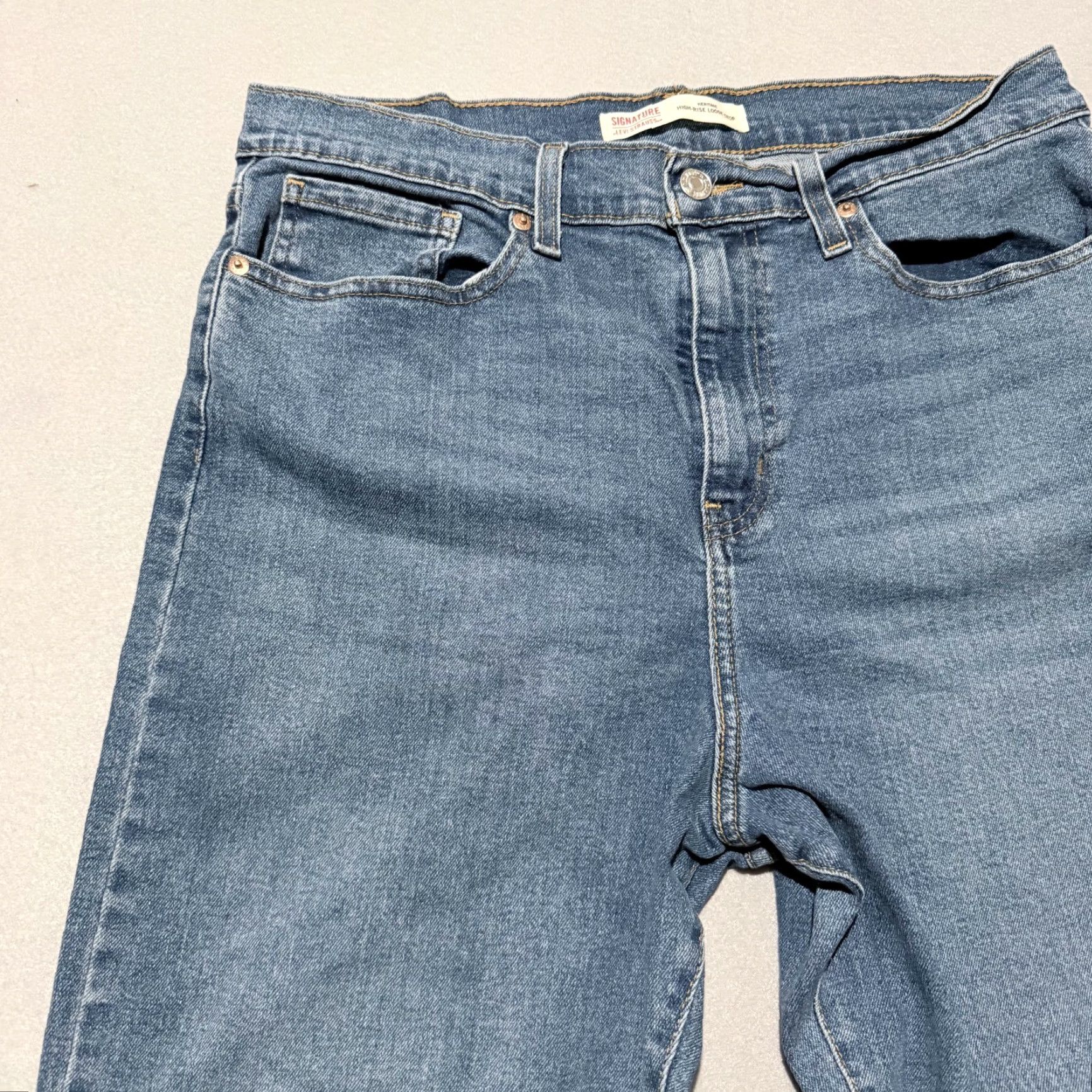 Levi's VINTAGE Signature By Levi's Jeans Women Blue High-Rise 12 Denim 90s City USA Streetwear 5-Pocket Womens Jeans Size 34" / US 12 / IT 48 - 2 Thumbnail
